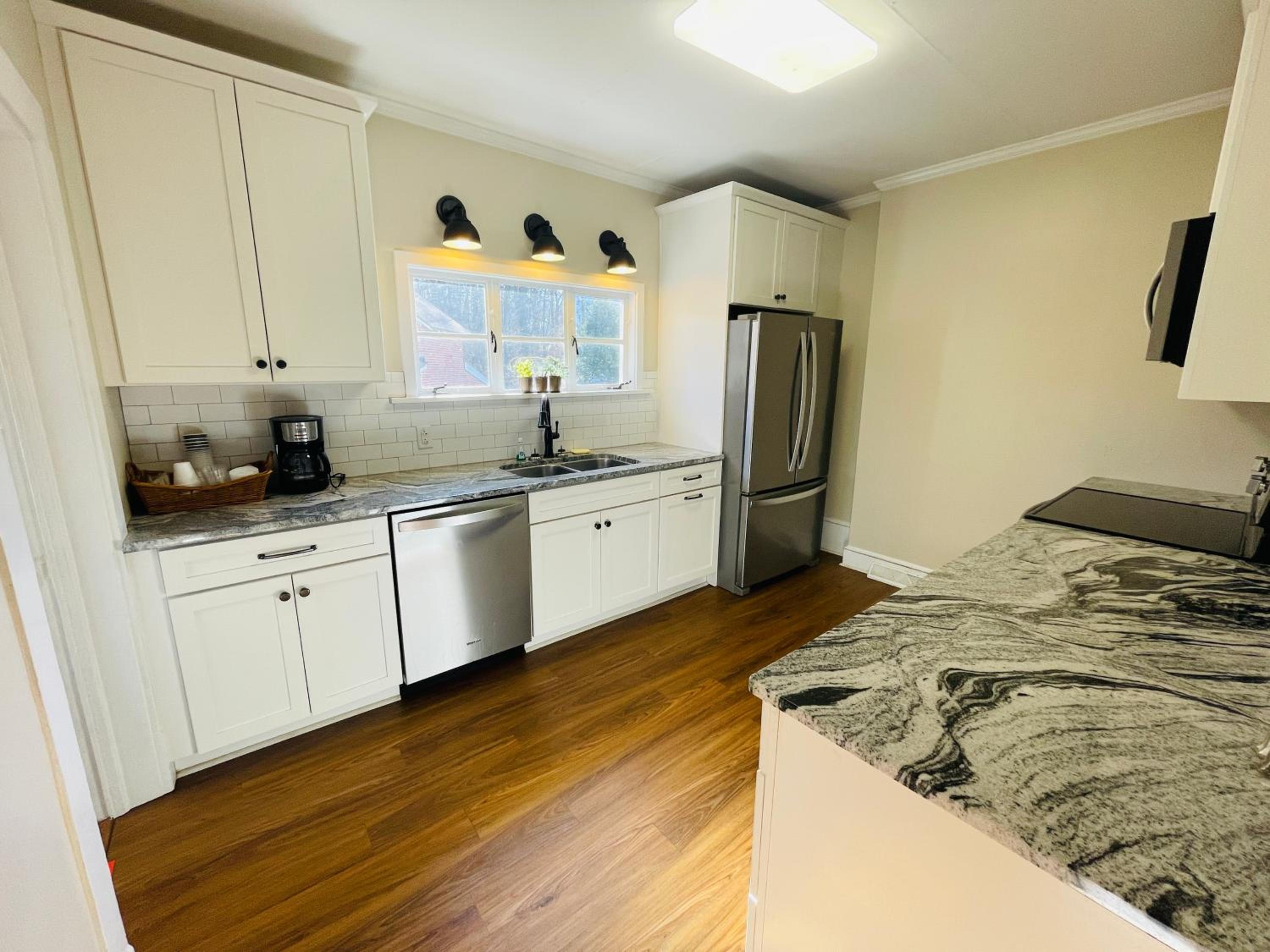 Superior Suite - Photo 12