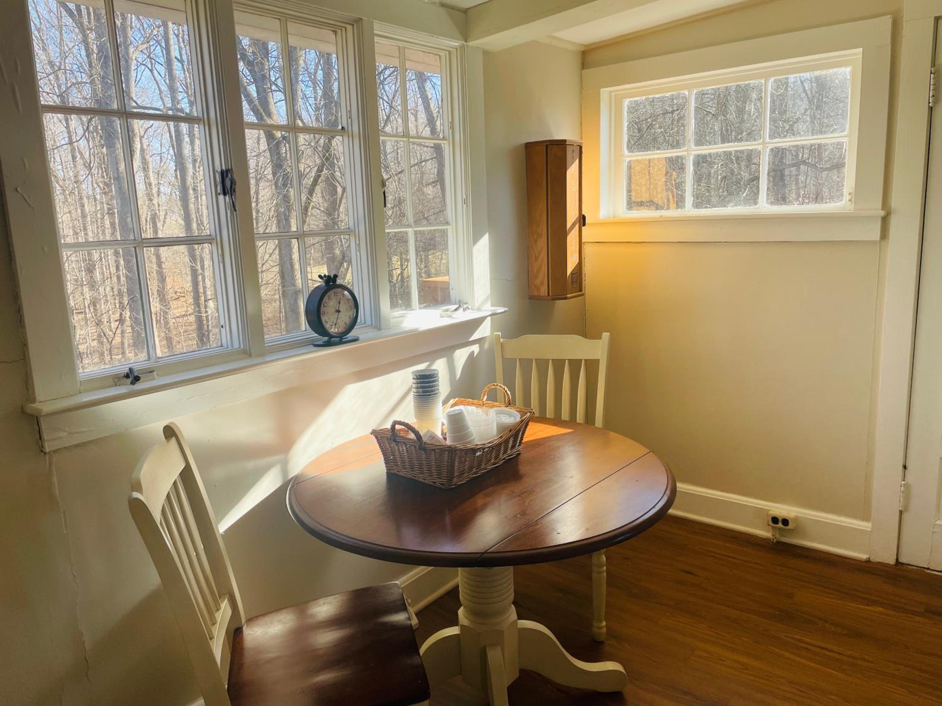 Superior Suite - Photo 11
