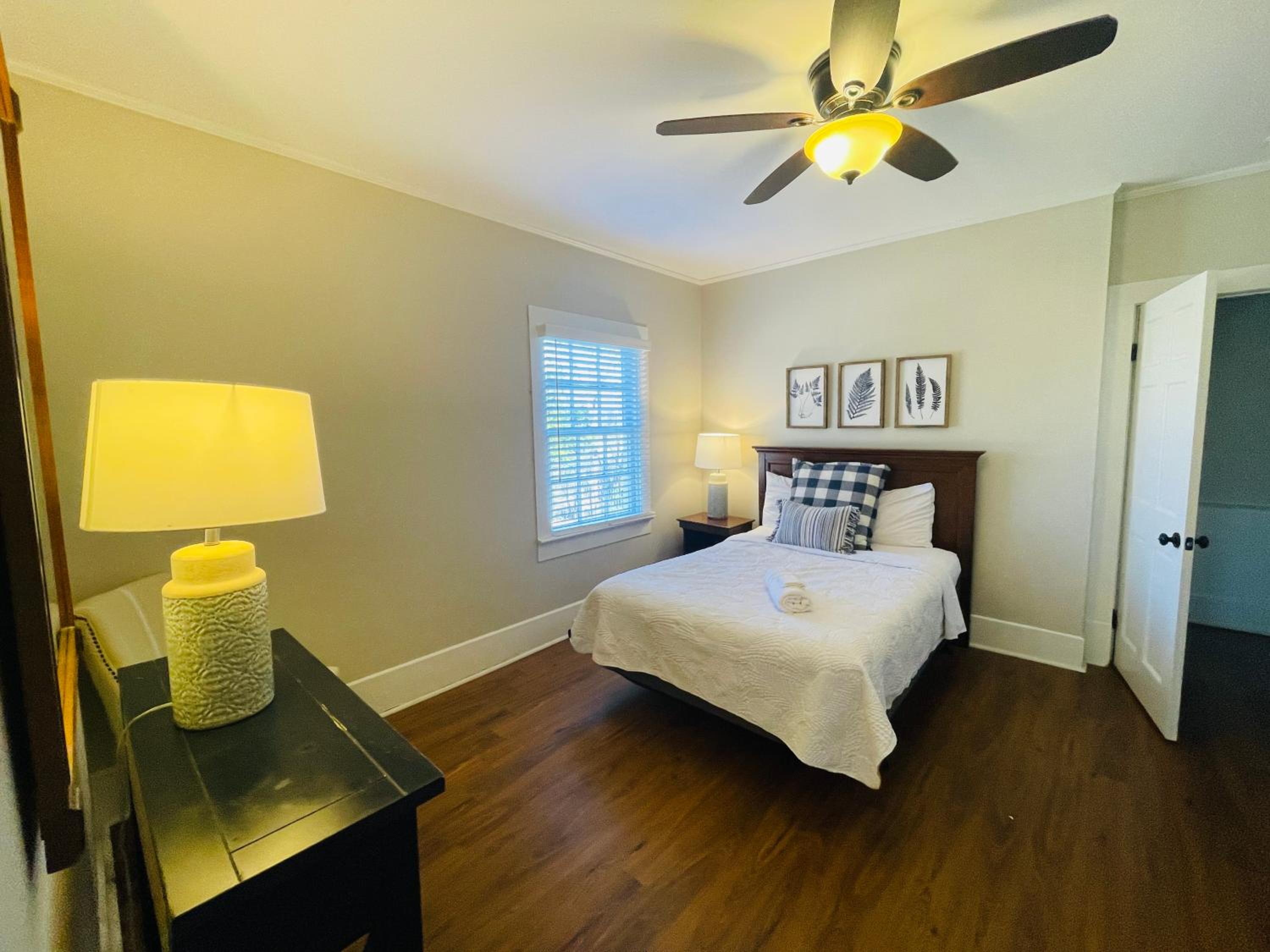 Superior Suite - Photo 9