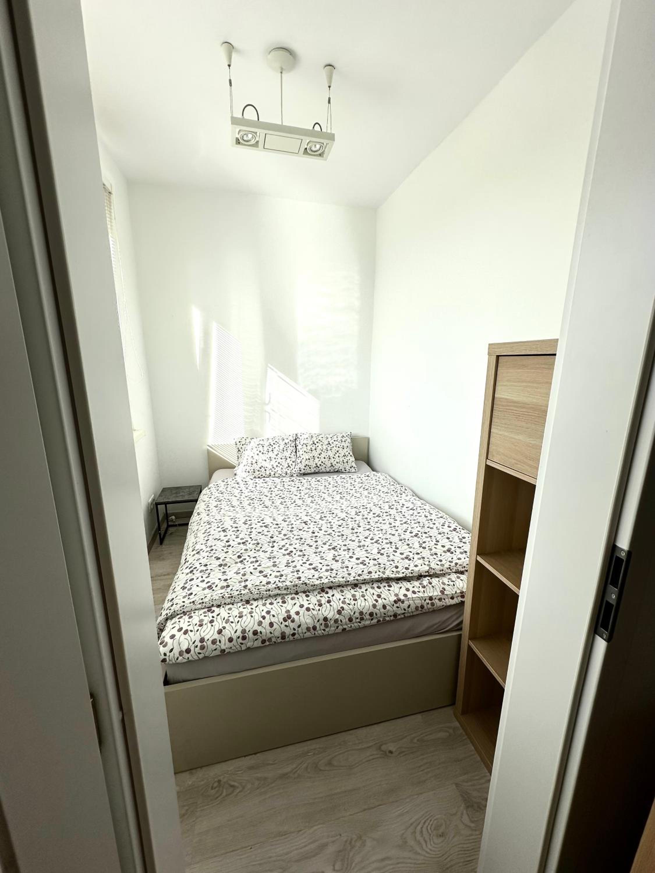 One-Bedroom Apartment photo 3