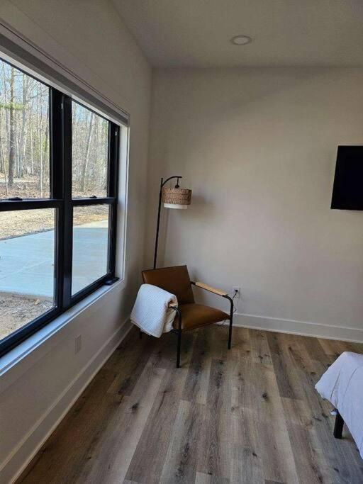 Three-Bedroom House photo 2