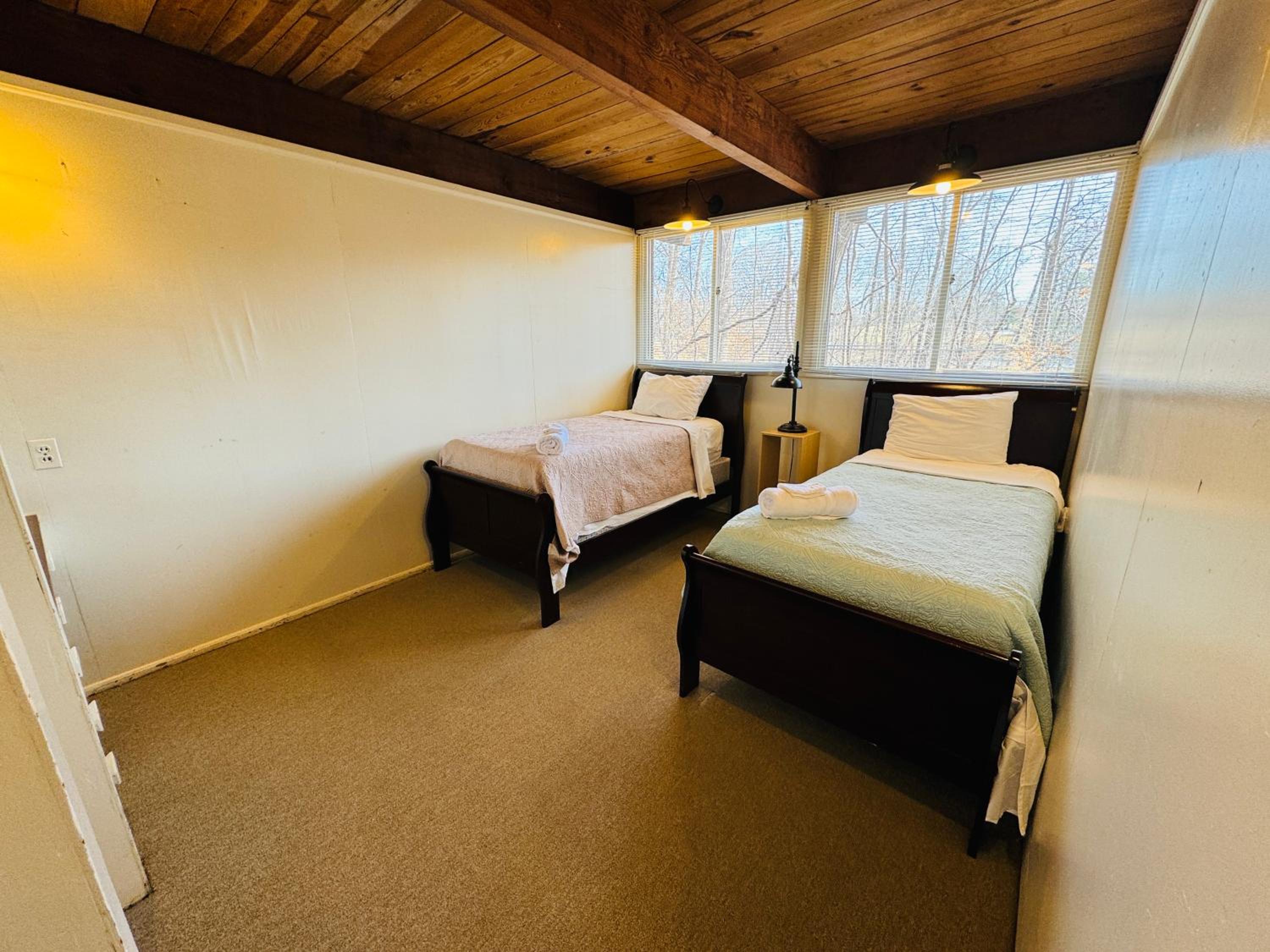 Suite with Lake View - Photo 12