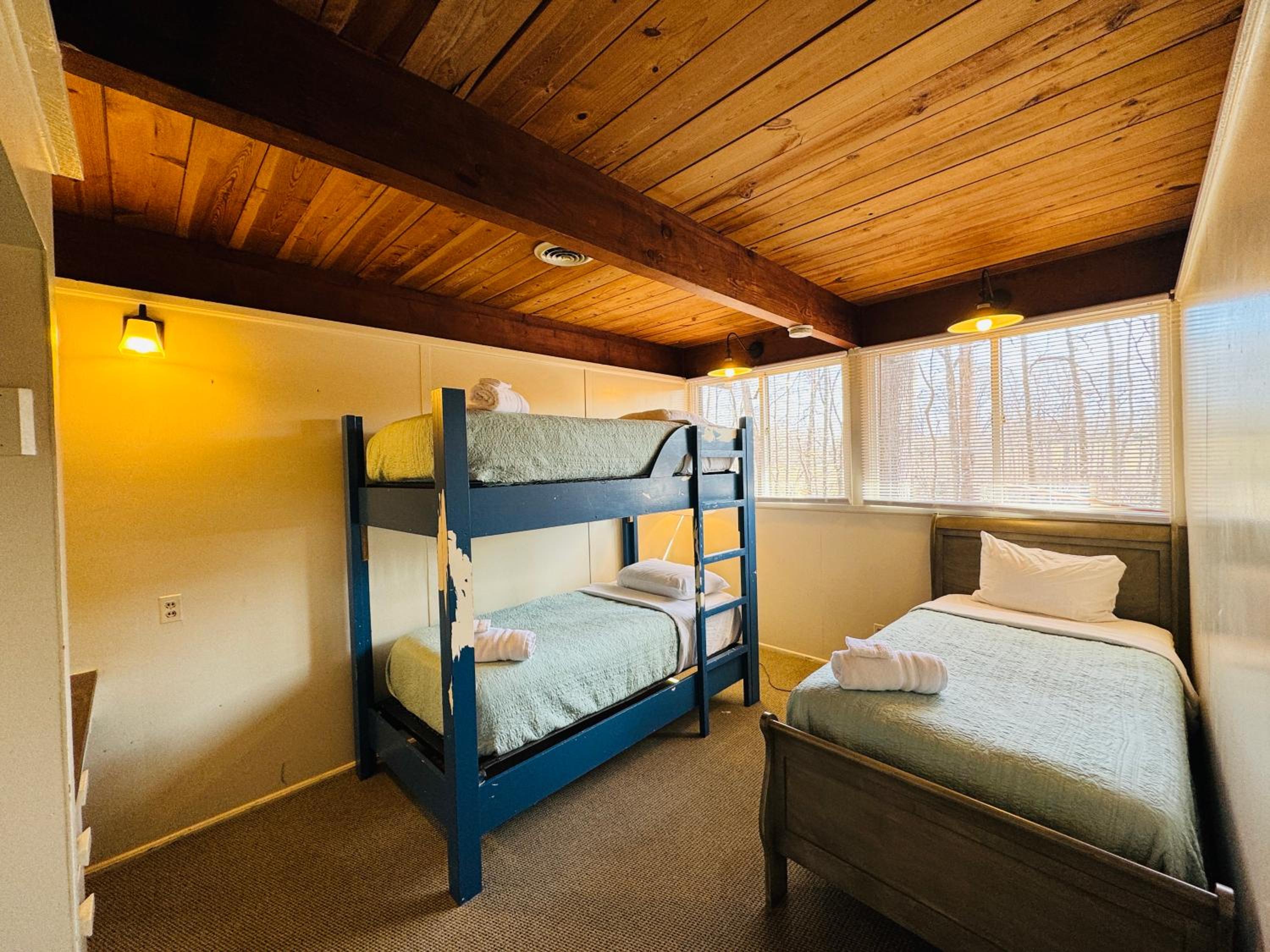 Two-Bedroom Suite - Photo 2