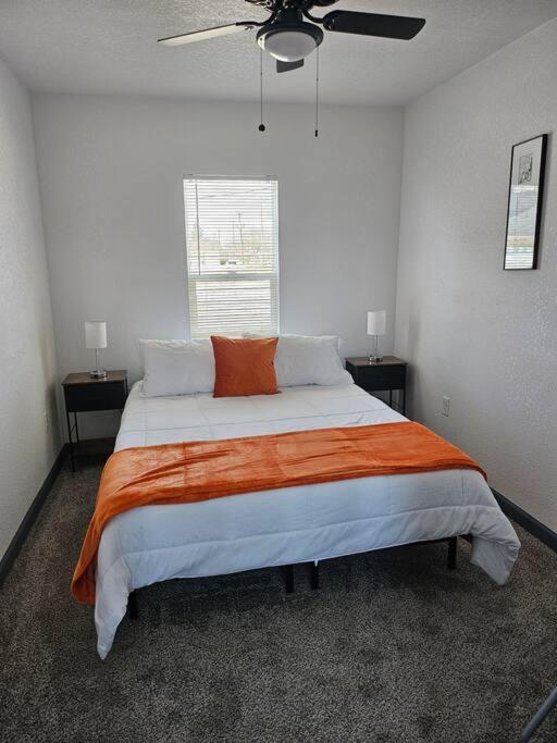 Three-Bedroom Apartment photo 2