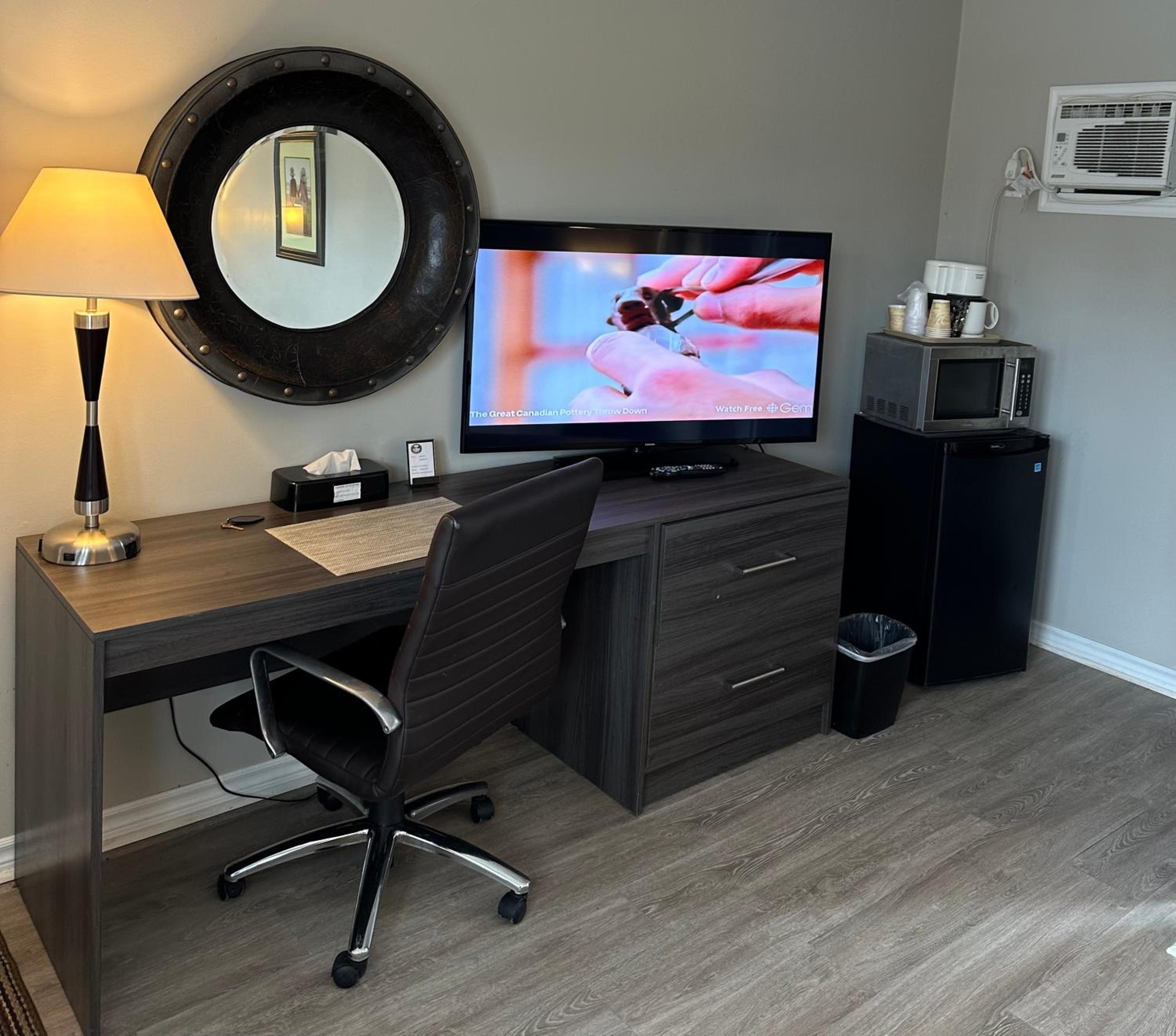 Queen Room photo 1