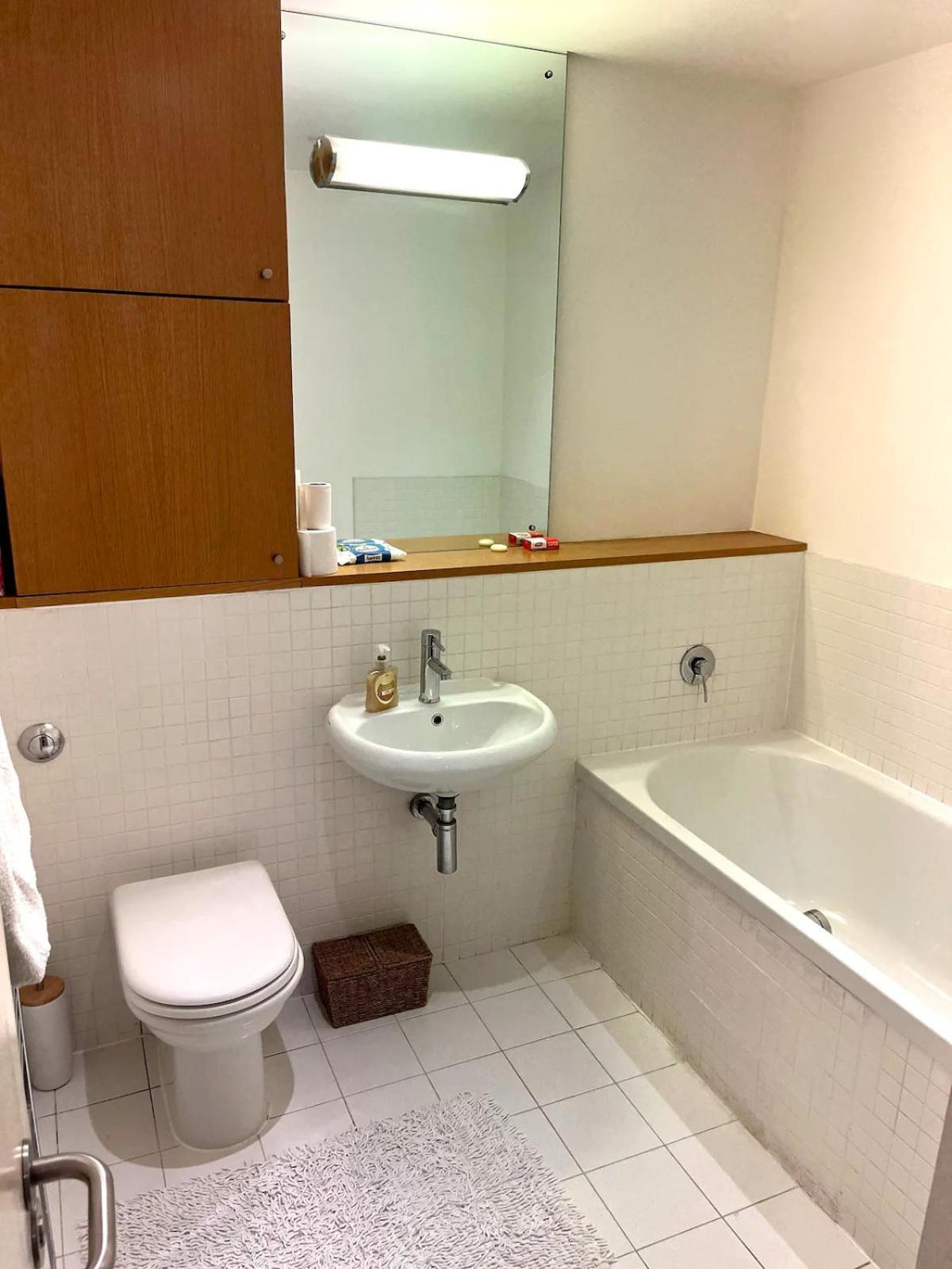 Double Room With Private Bathroom photo 3