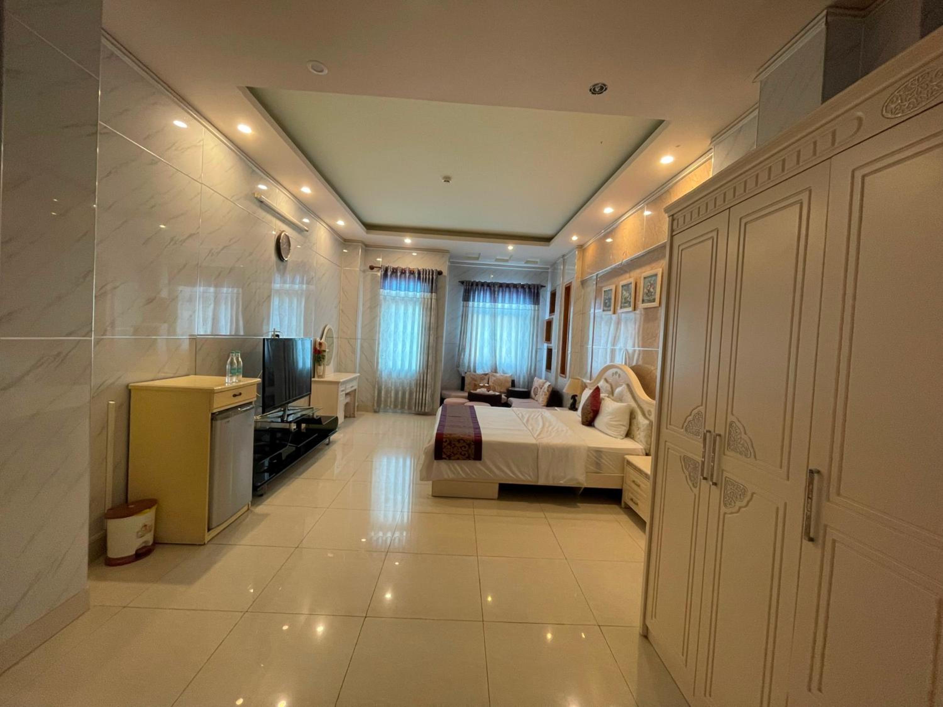 Deluxe Double Room - Photo 8