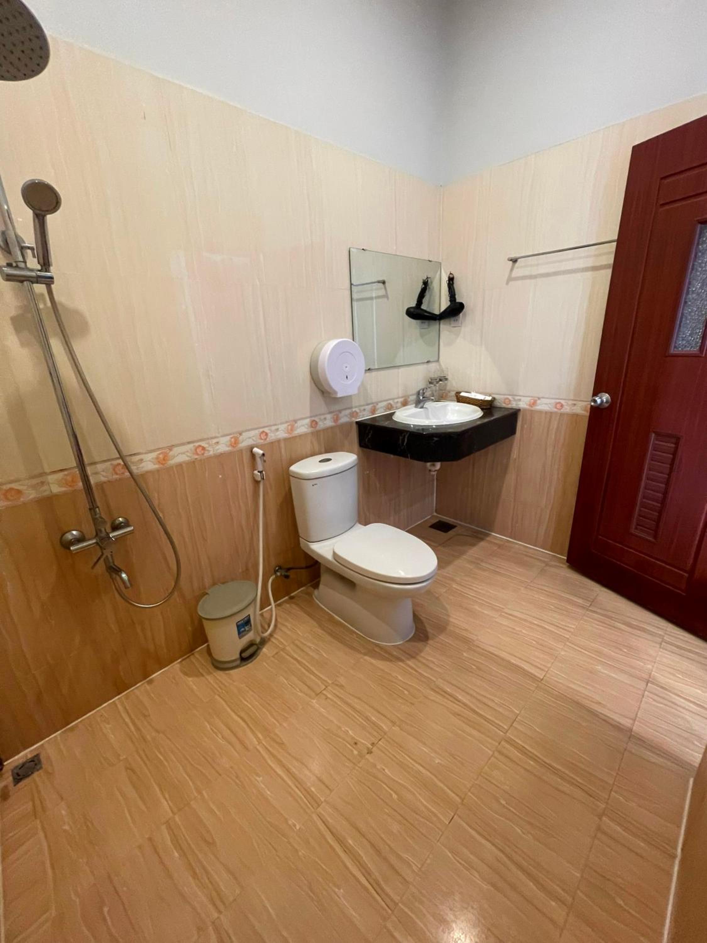 Quadruple Room - Photo 2