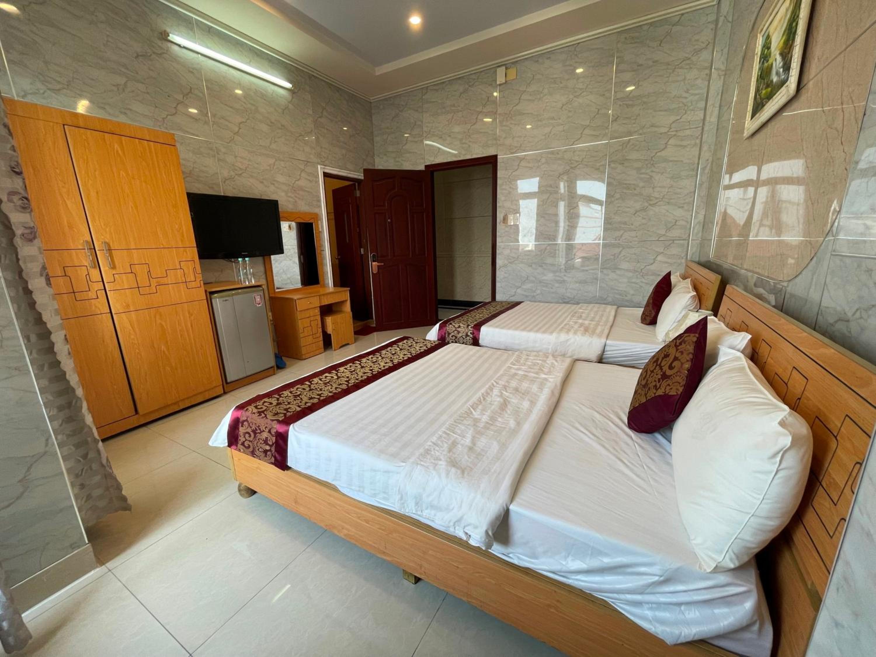 Quadruple Room - Photo 4