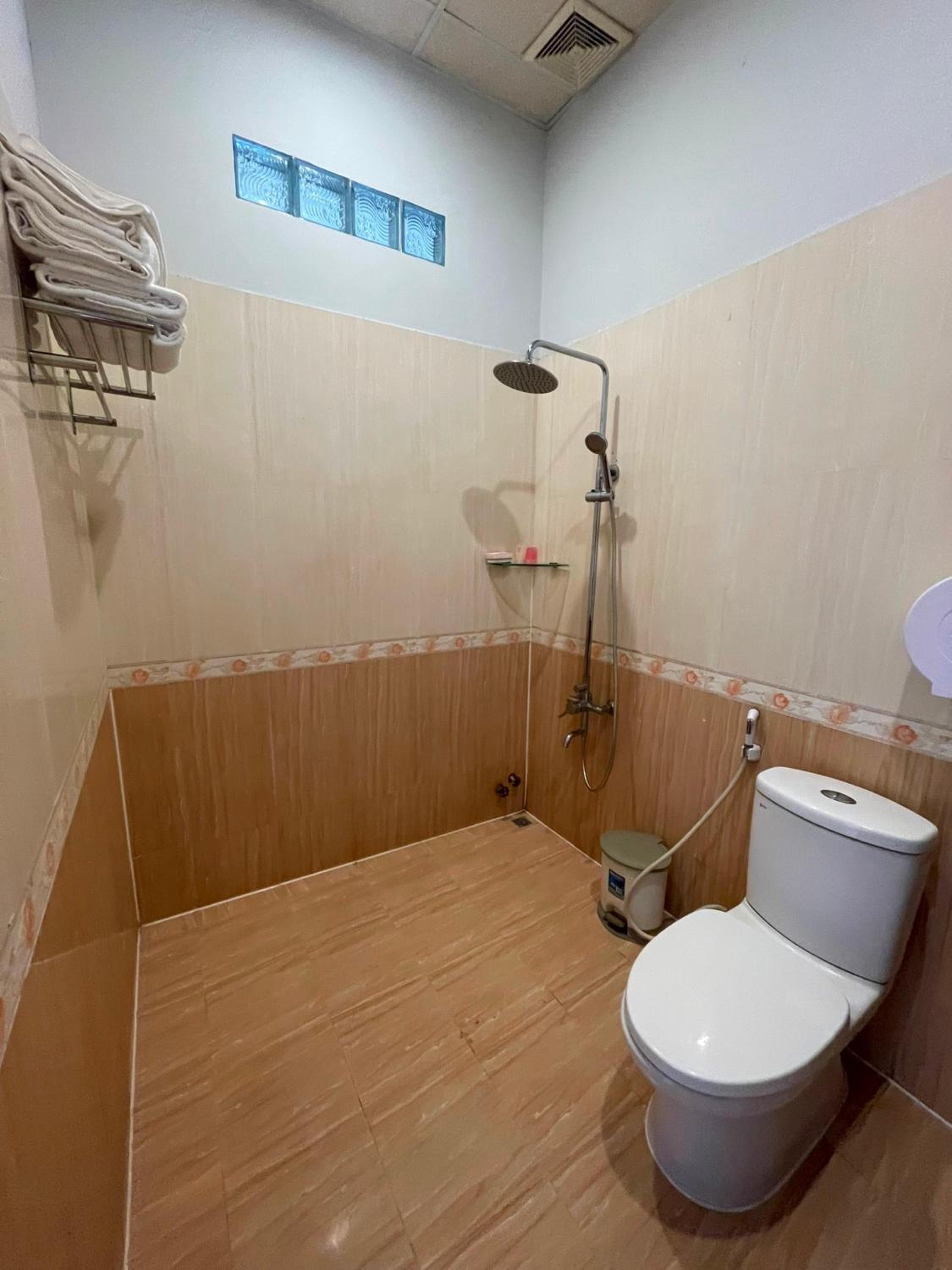 Quadruple Room - Photo 5