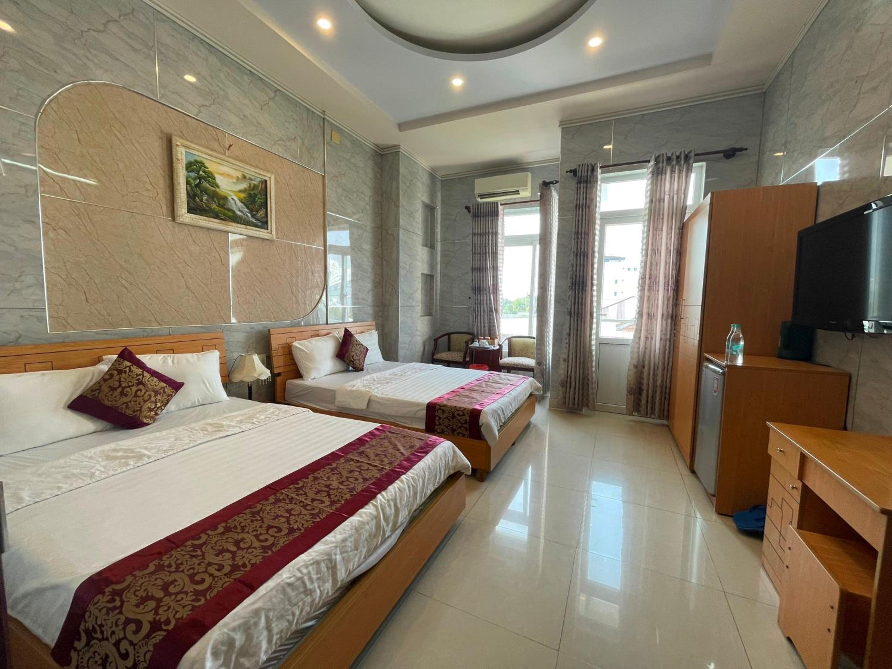 Quadruple Room - Photo 1