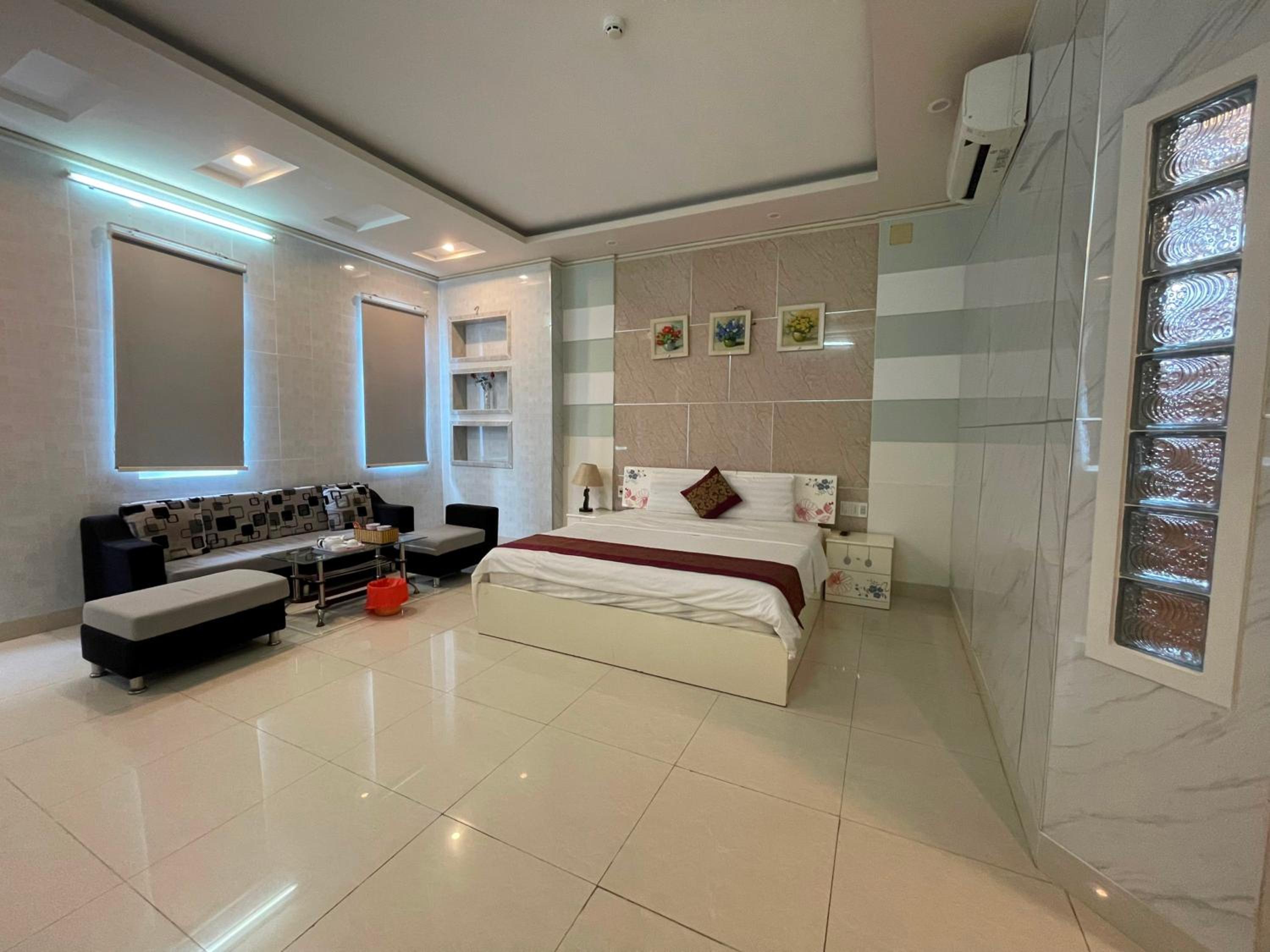 Deluxe Double Room - Photo 10