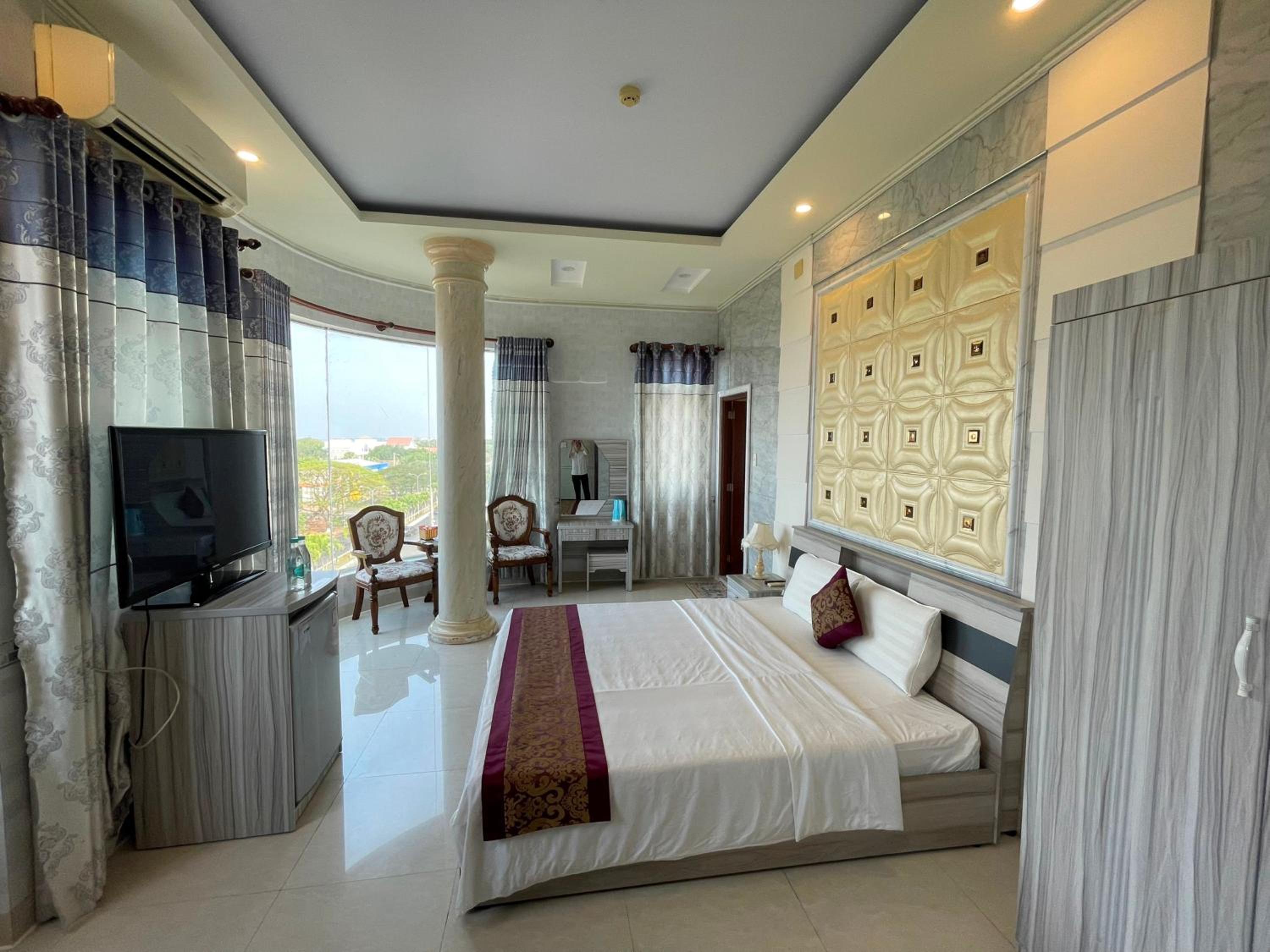 Deluxe Double Room - Photo 7