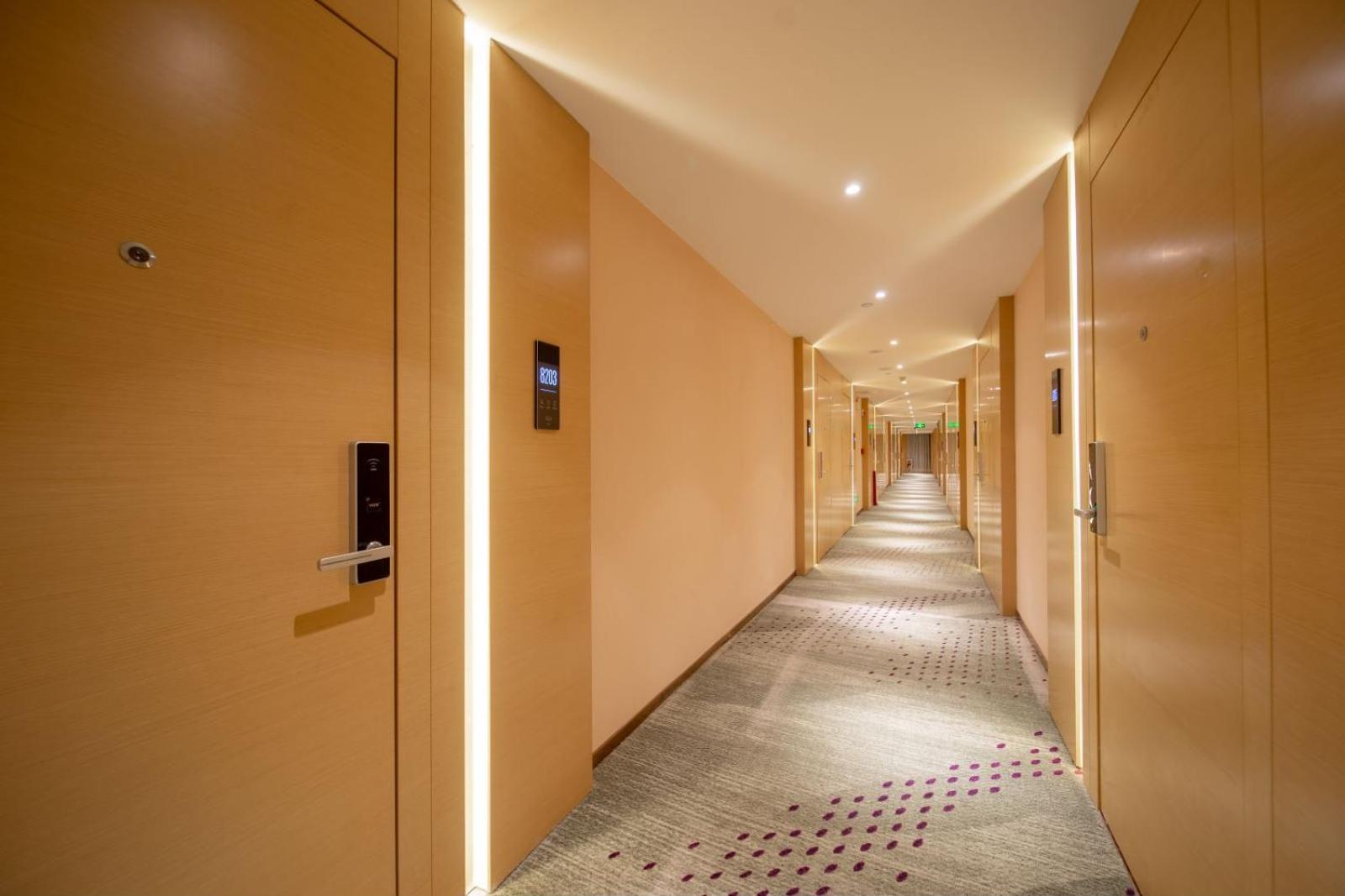 Business Suite photo 2