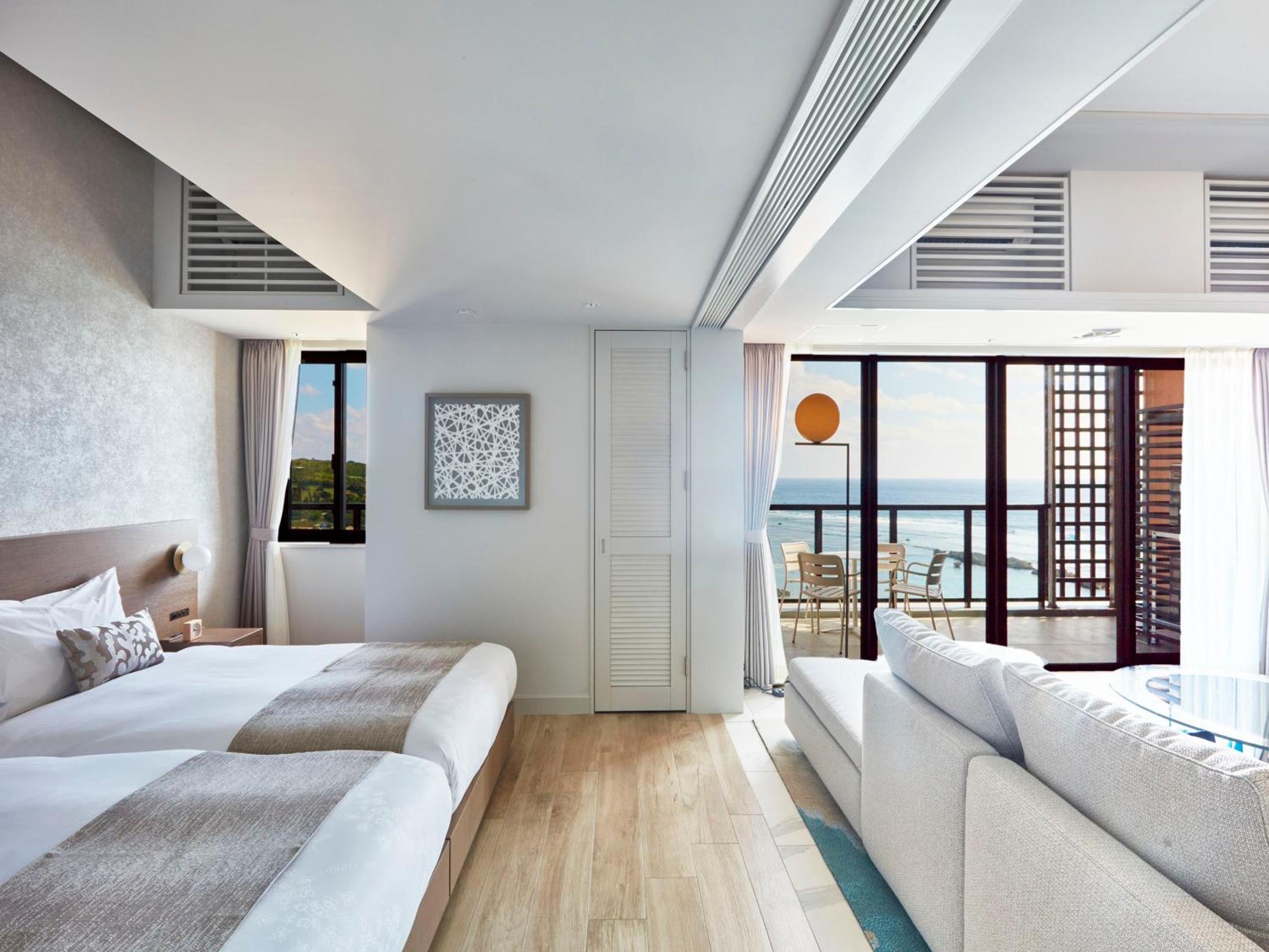 PREMIER SUITE 2-BEDROOM OCEAN VIEW photo 3