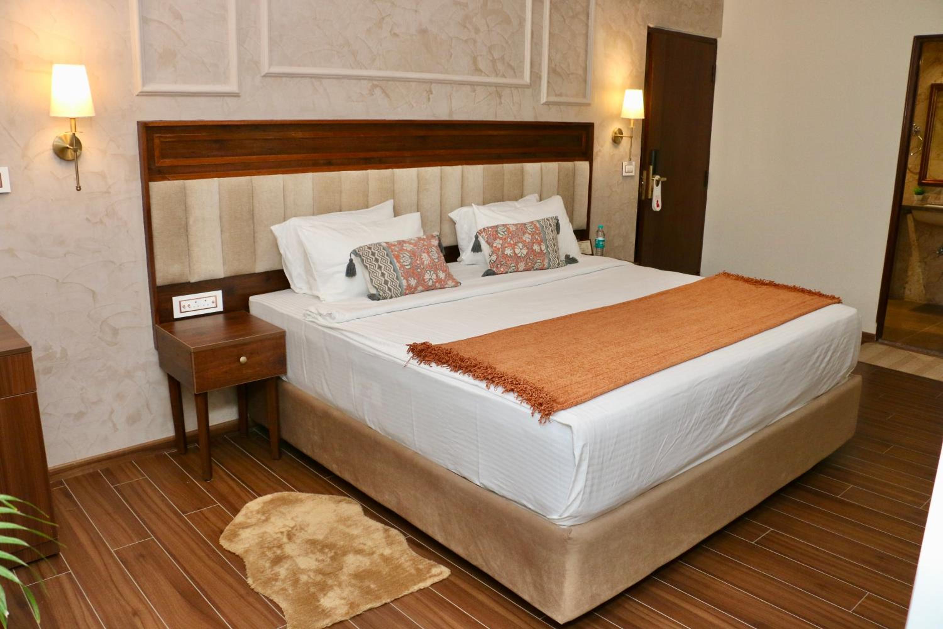 Junior Suite - Photo 1