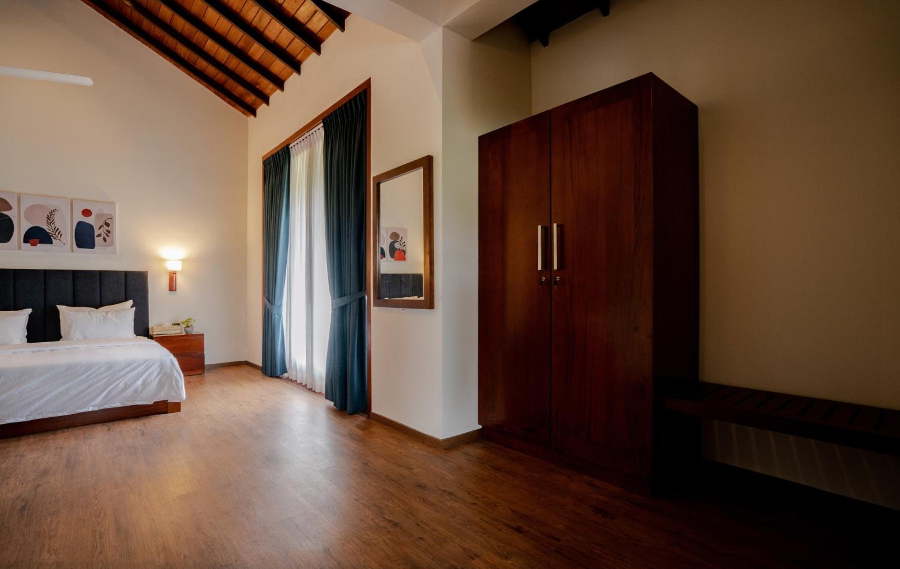 Deluxe Triple Room photo 2