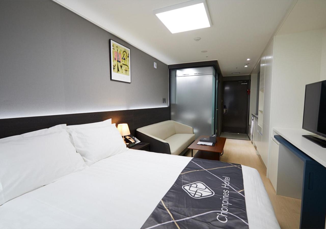 Standard Double Room - Photo 1