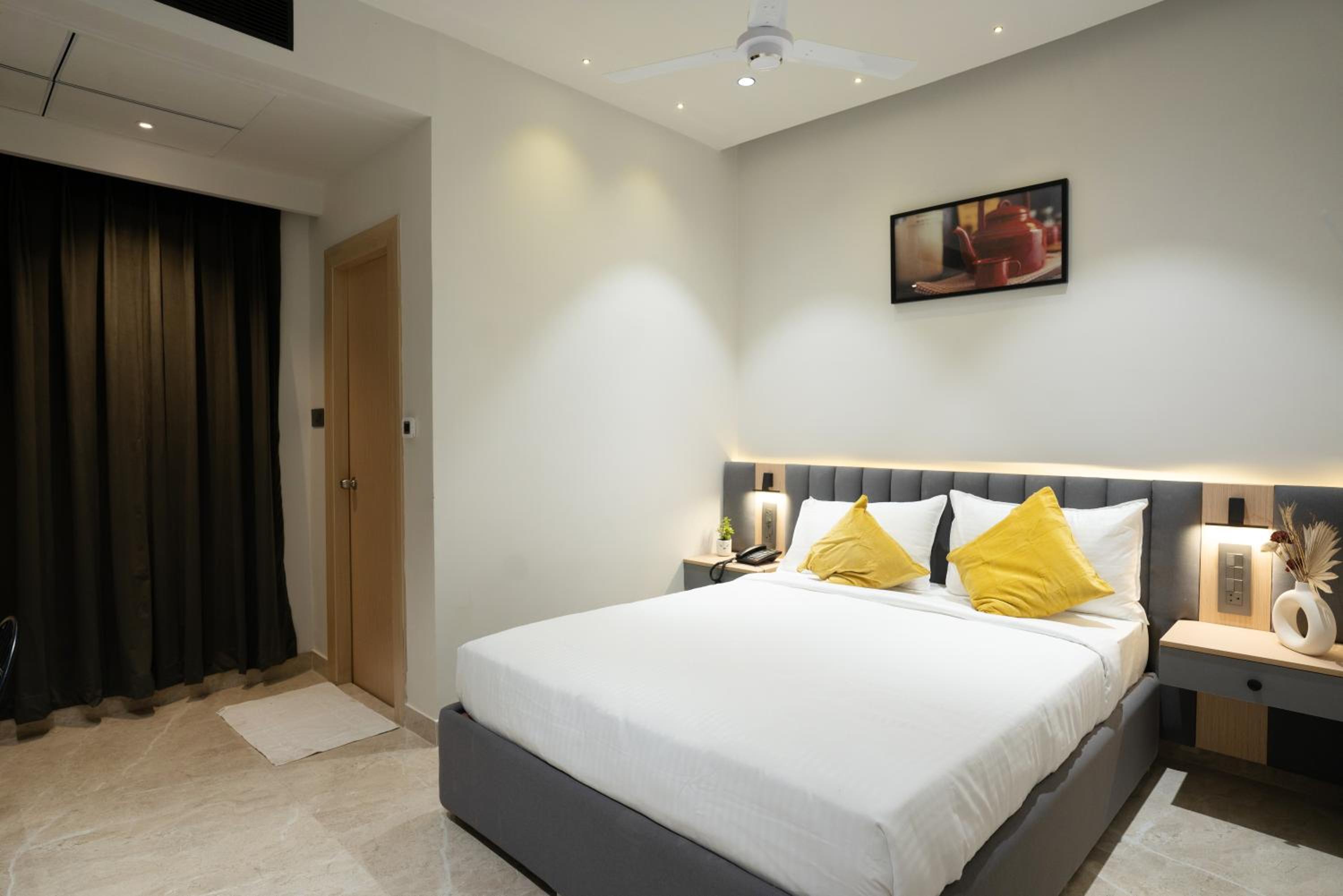 Business Room photo 1