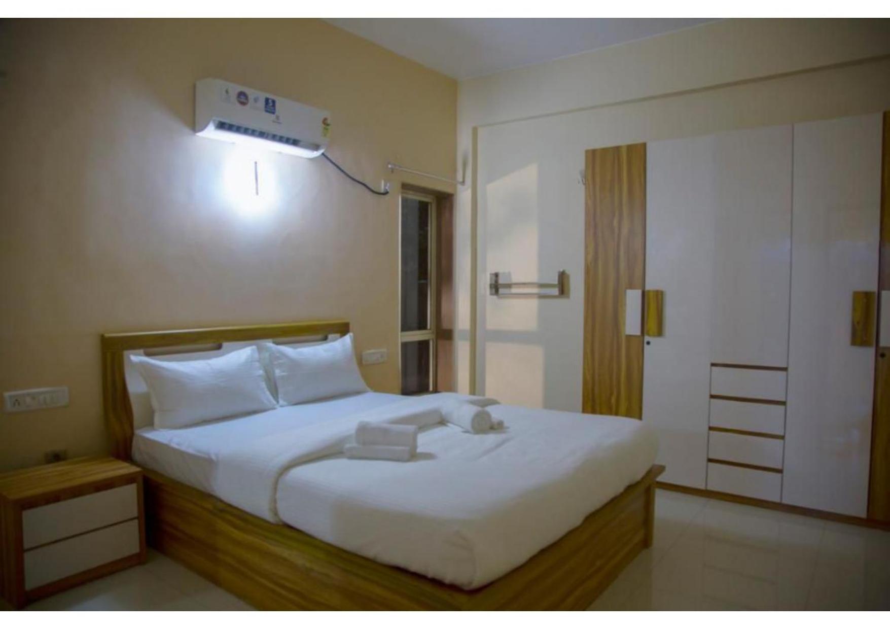 Villa photo 1
