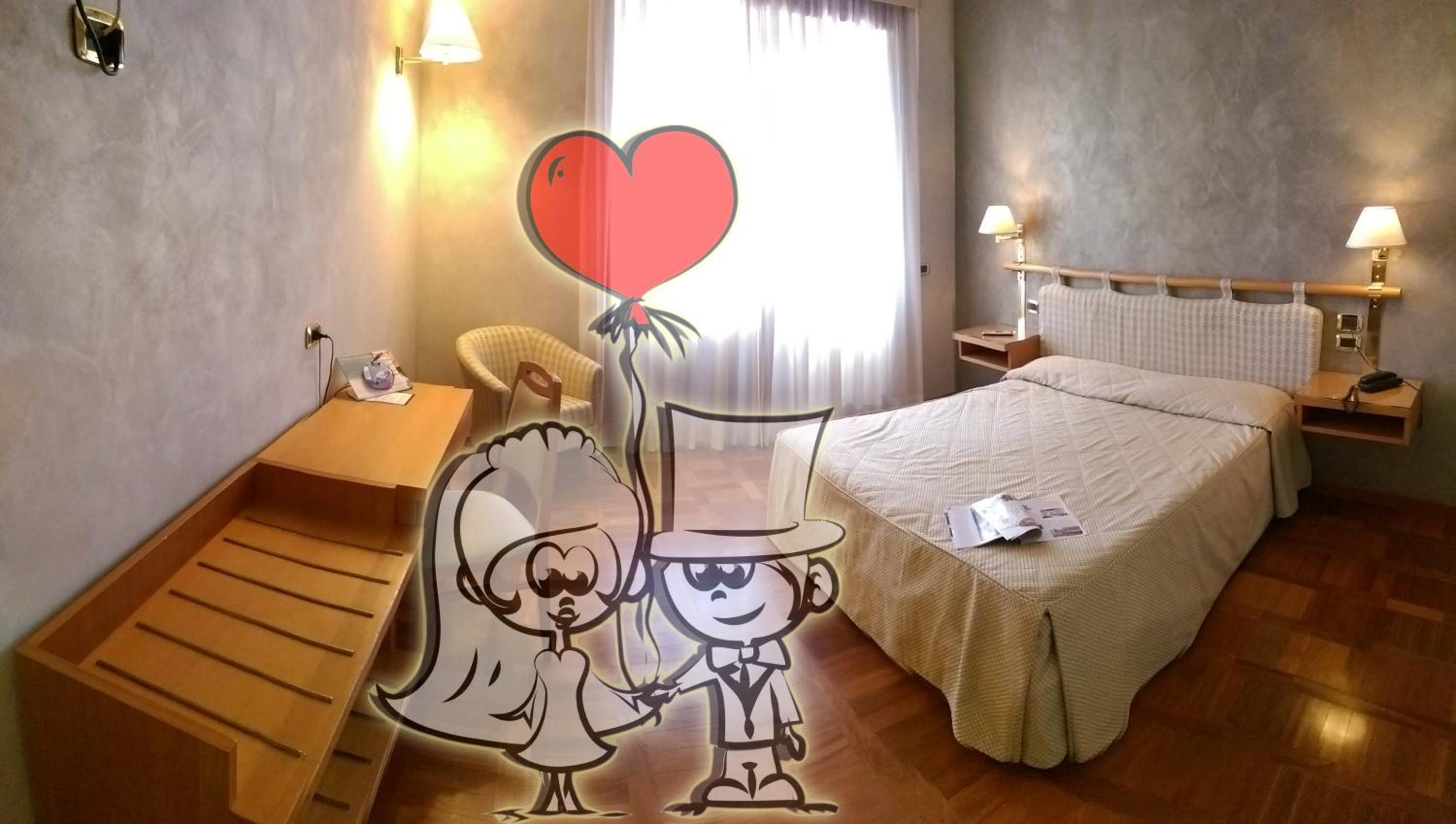 Double Room (1 Adult) - Photo 9