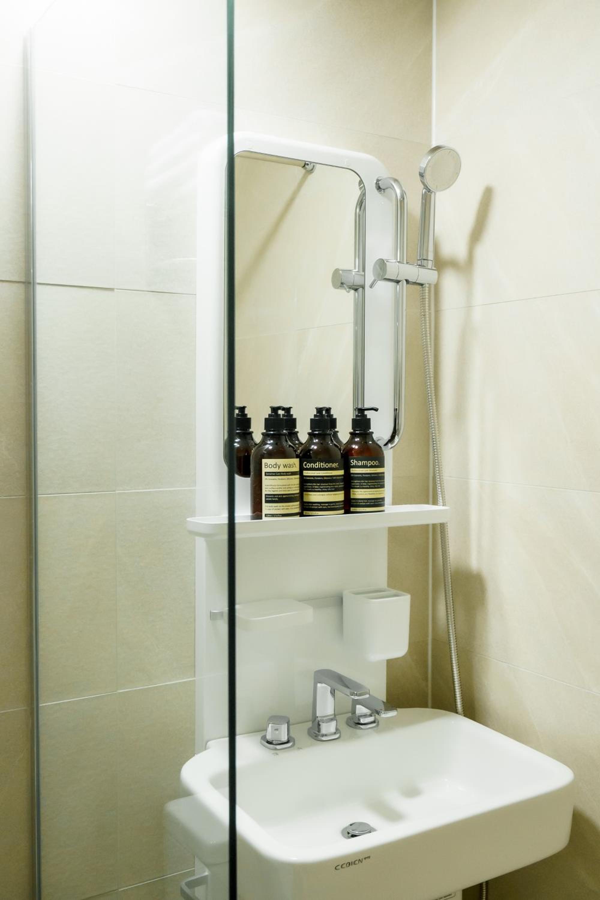 Double Room - Photo 6