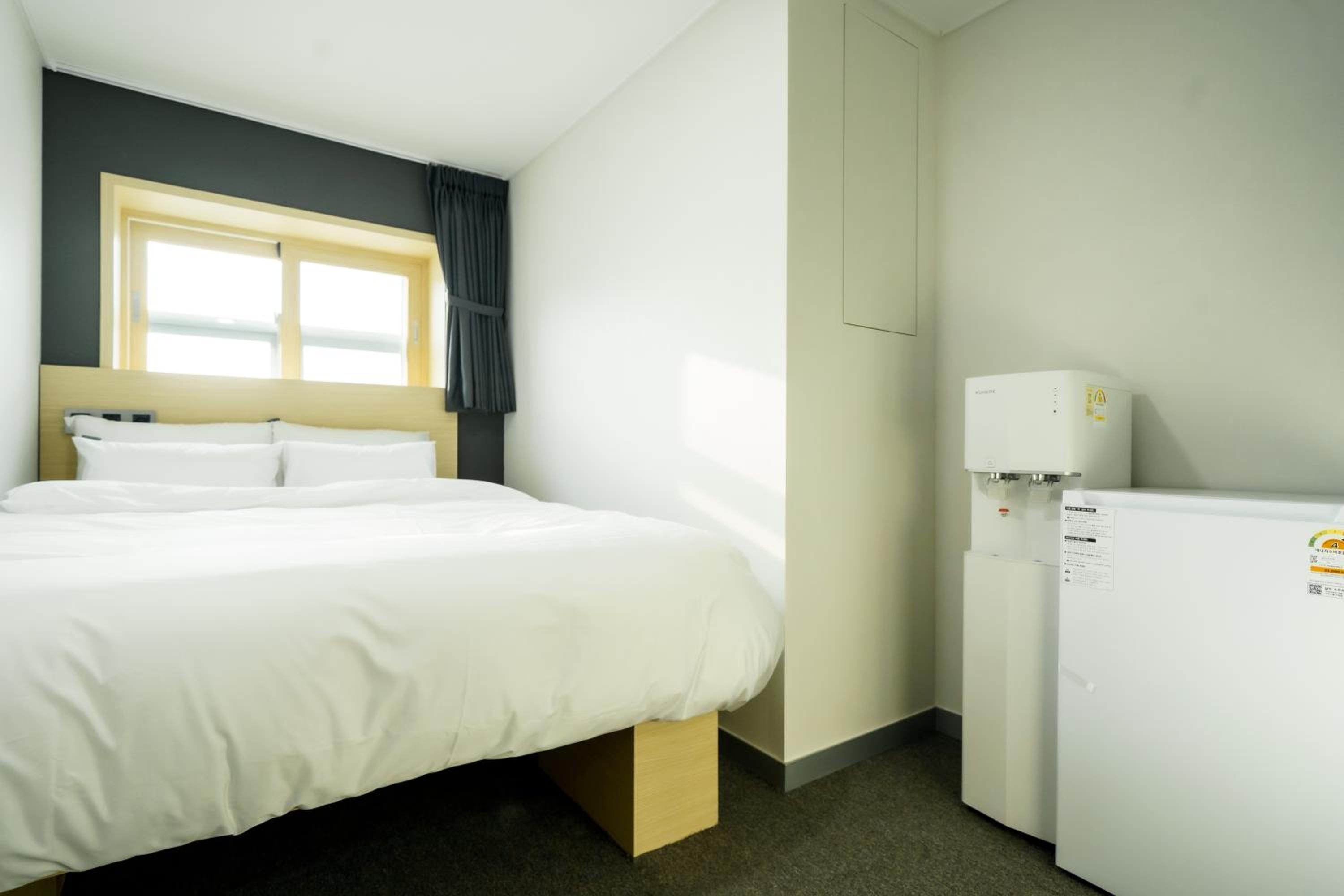 Double Room - Photo 5