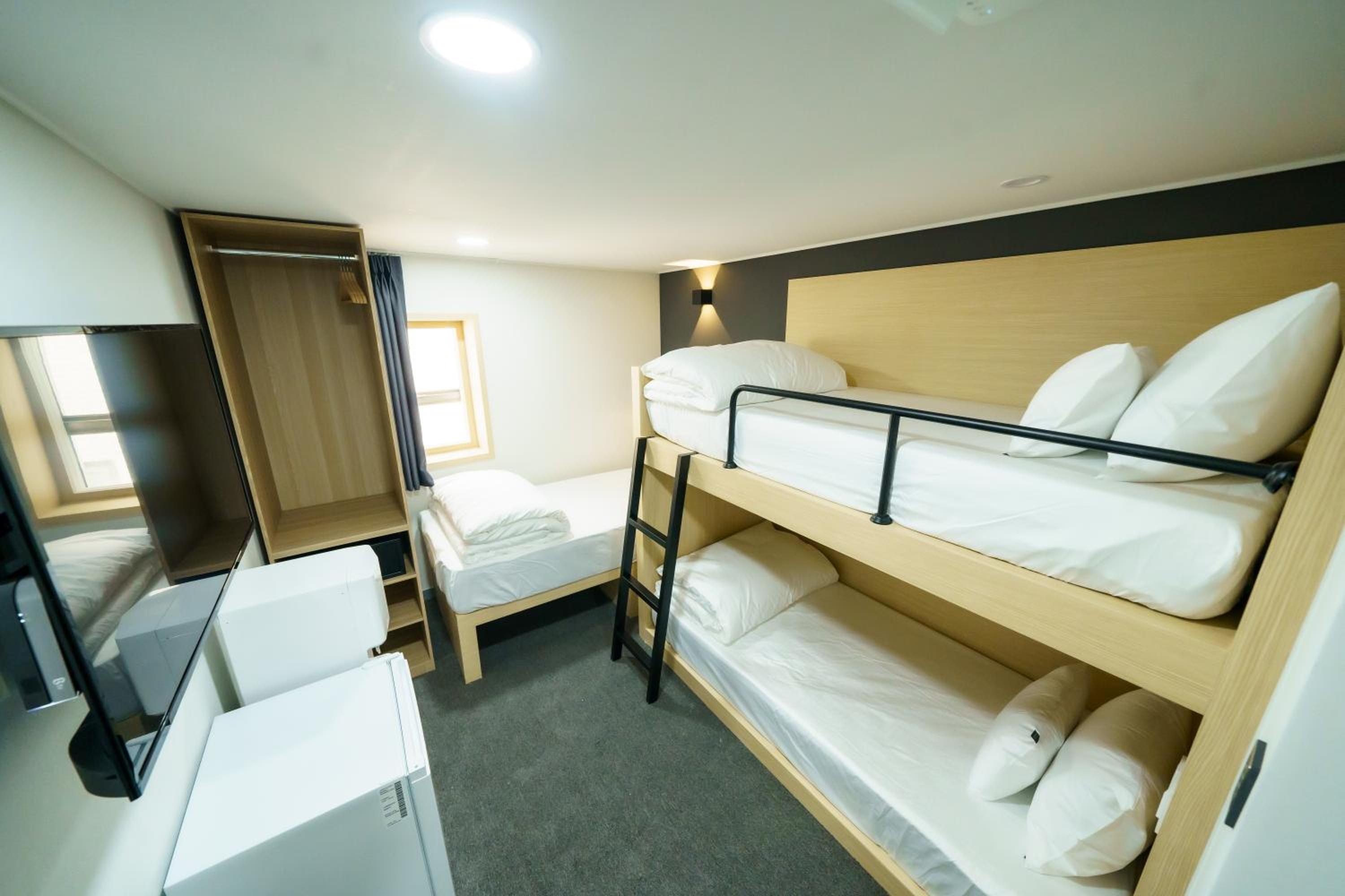 Triple Room - Photo 5