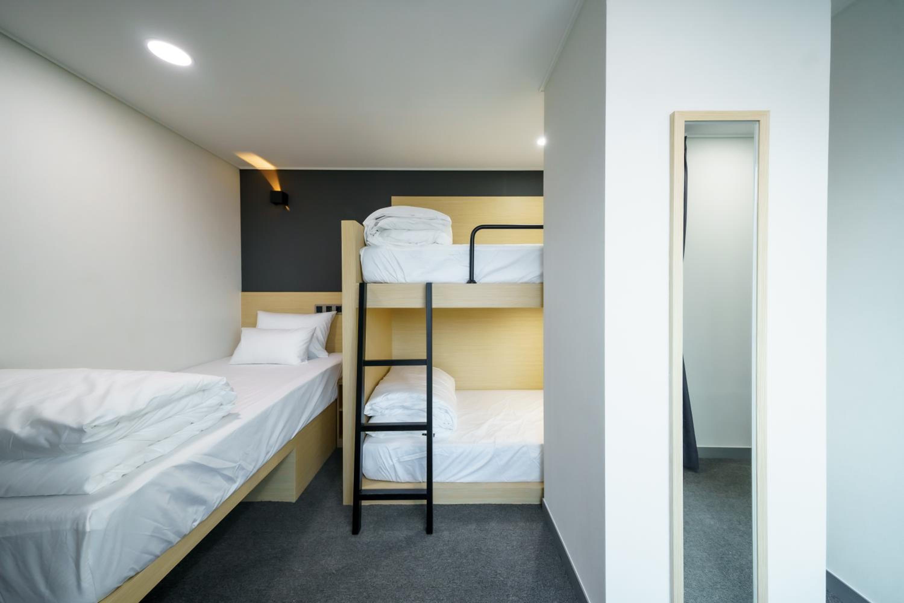 Triple Room with View - Photo 3