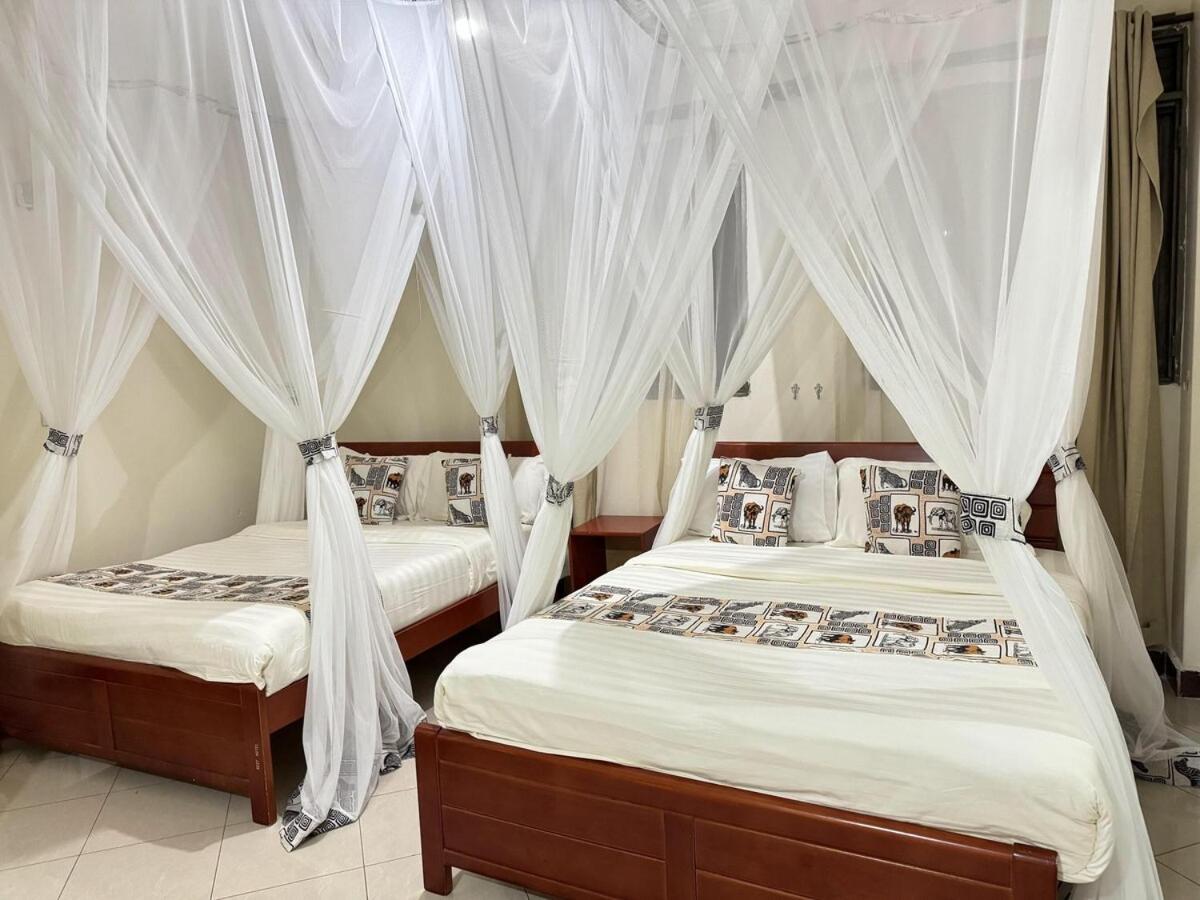 Twin Room with Lake View photo 2