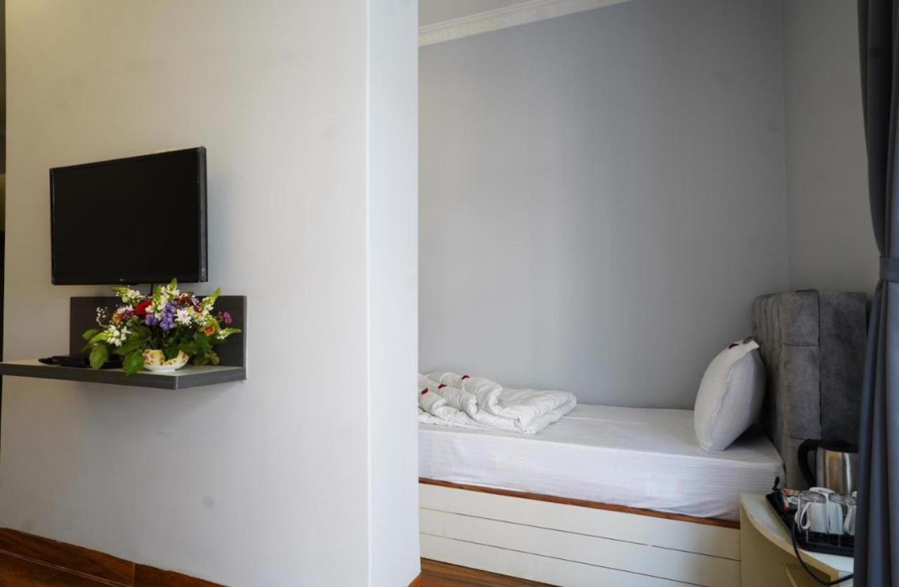 Triple Room With City View