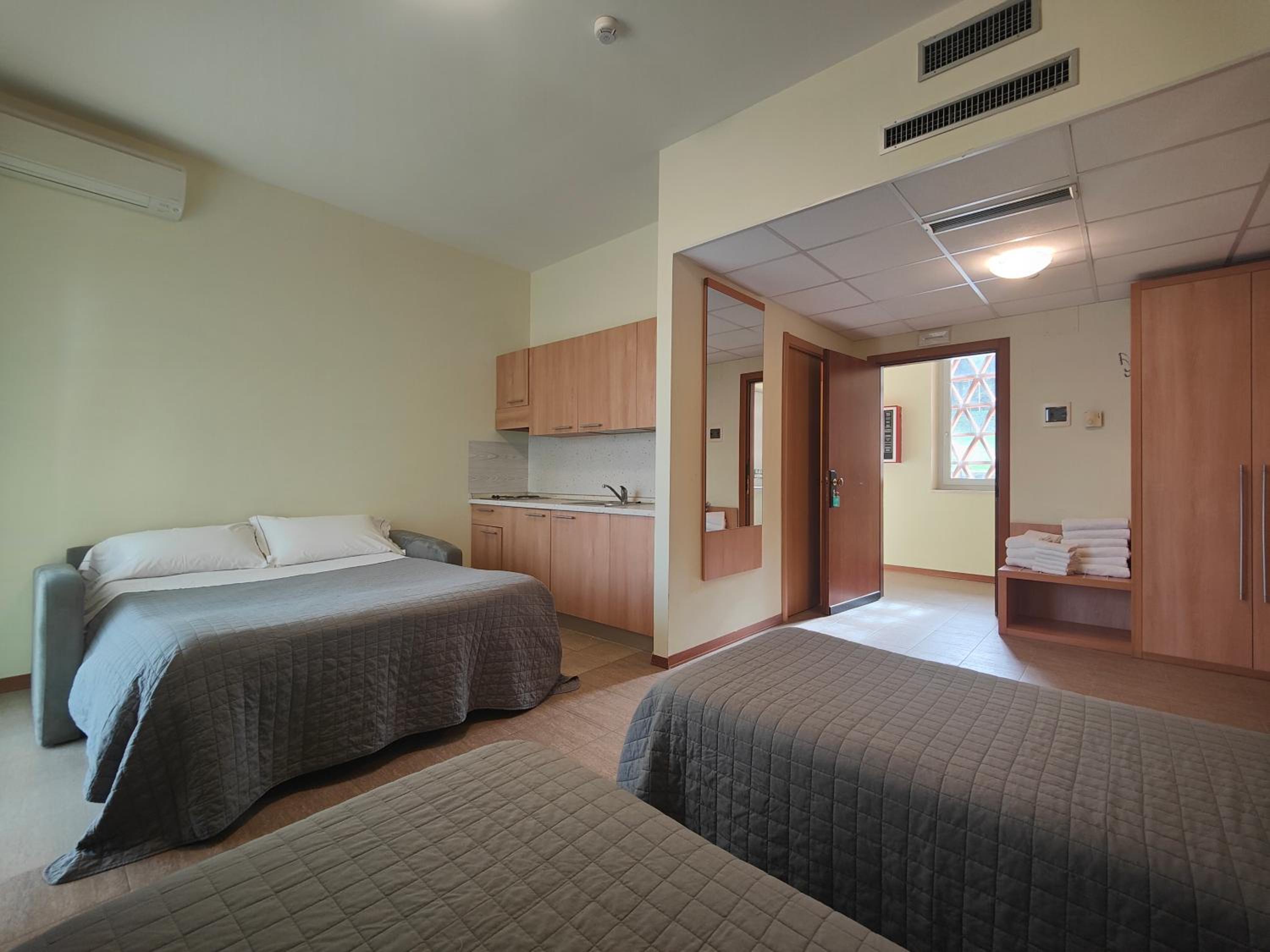 Standard Family Room - Photo 2