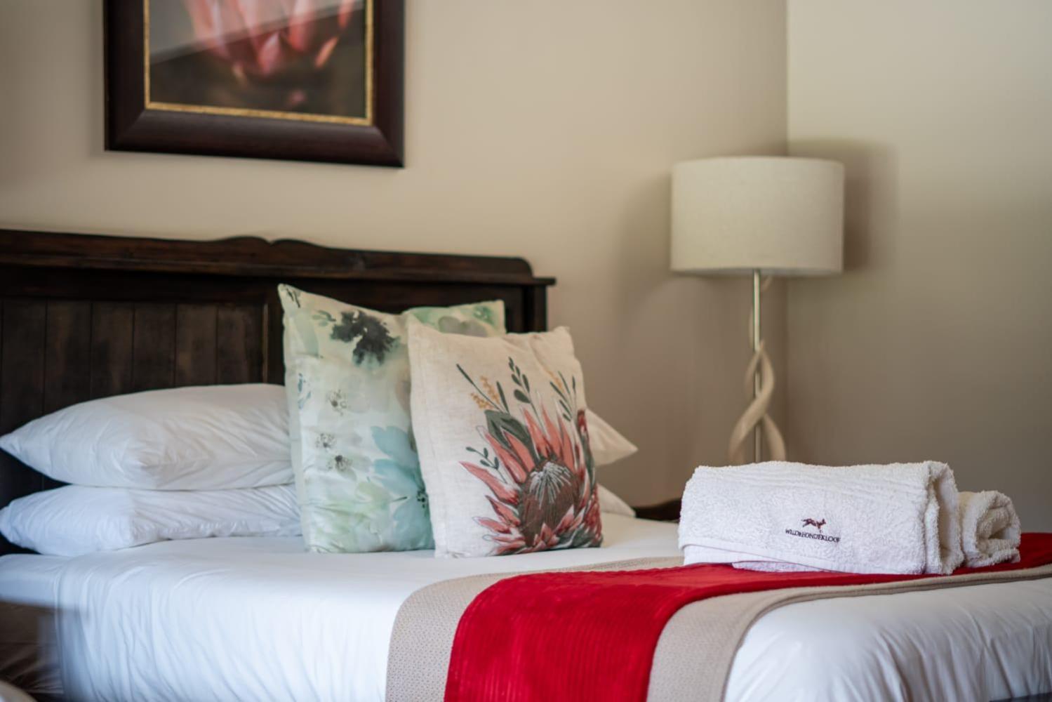 Deluxe Double or Twin Room with Mountain View - Photo 13