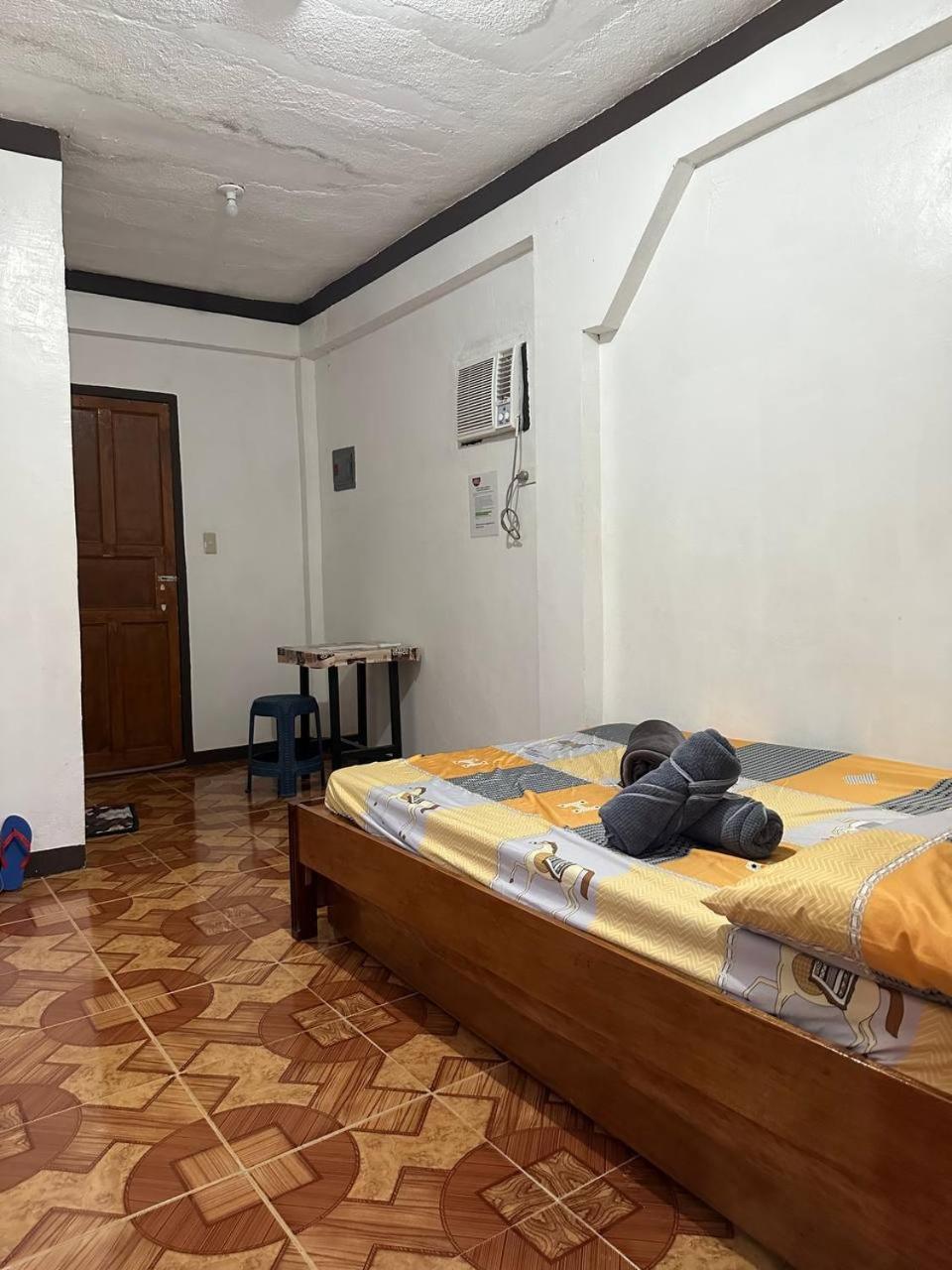 Double Room with Balcony - Photo 4
