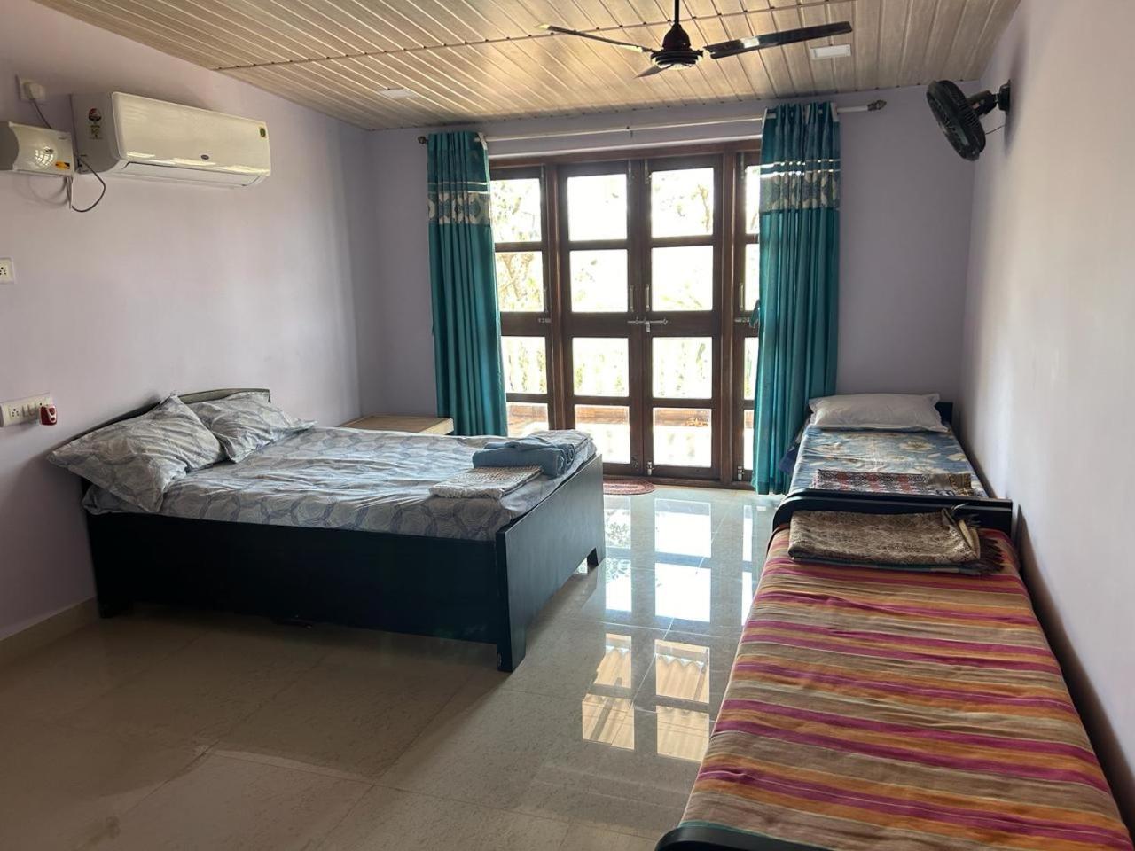 Superior Deluxe Double or Twin Room  photo 2