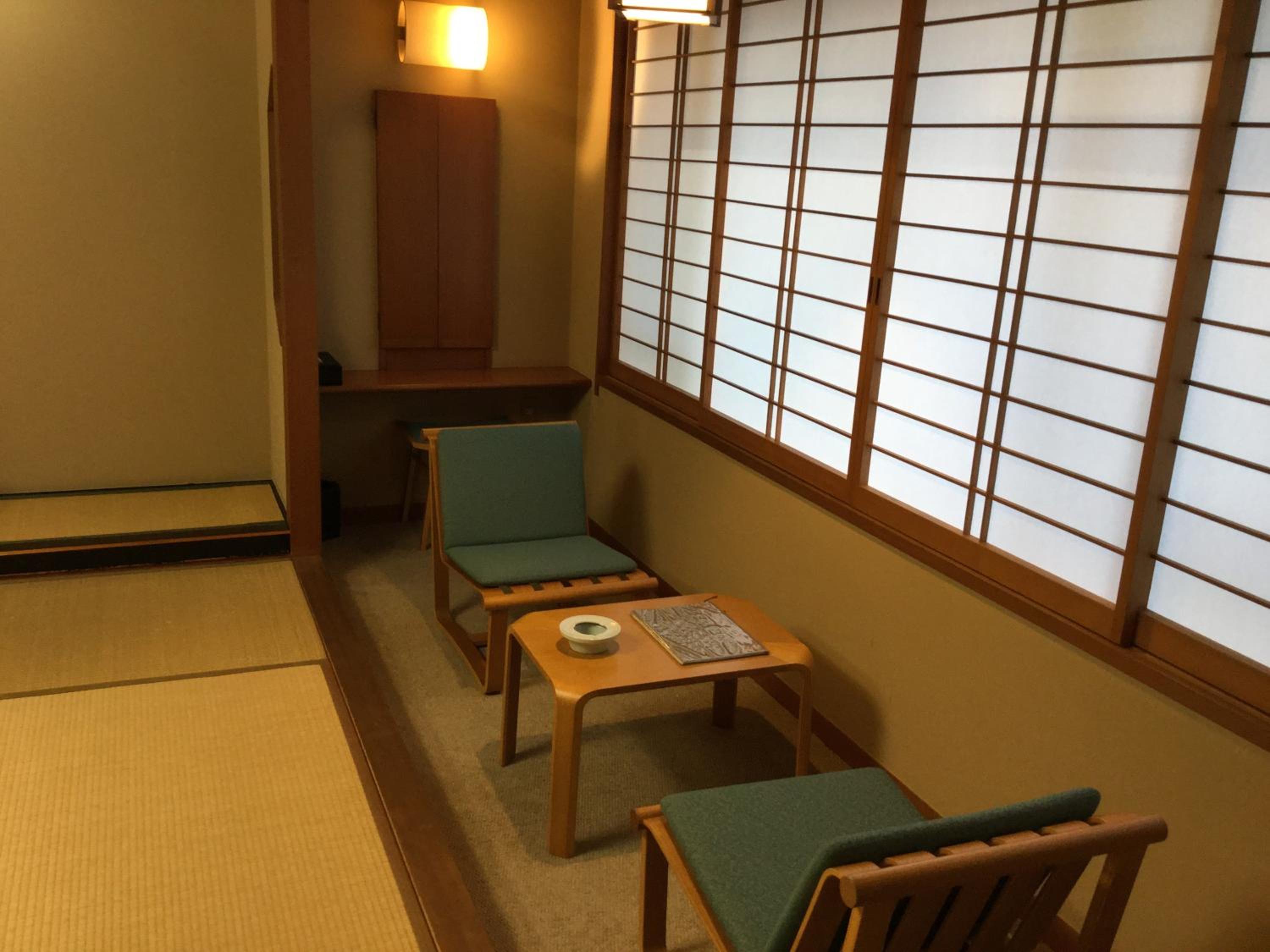 Japanese-Style Triple Room with Shared Bathroom photo 3