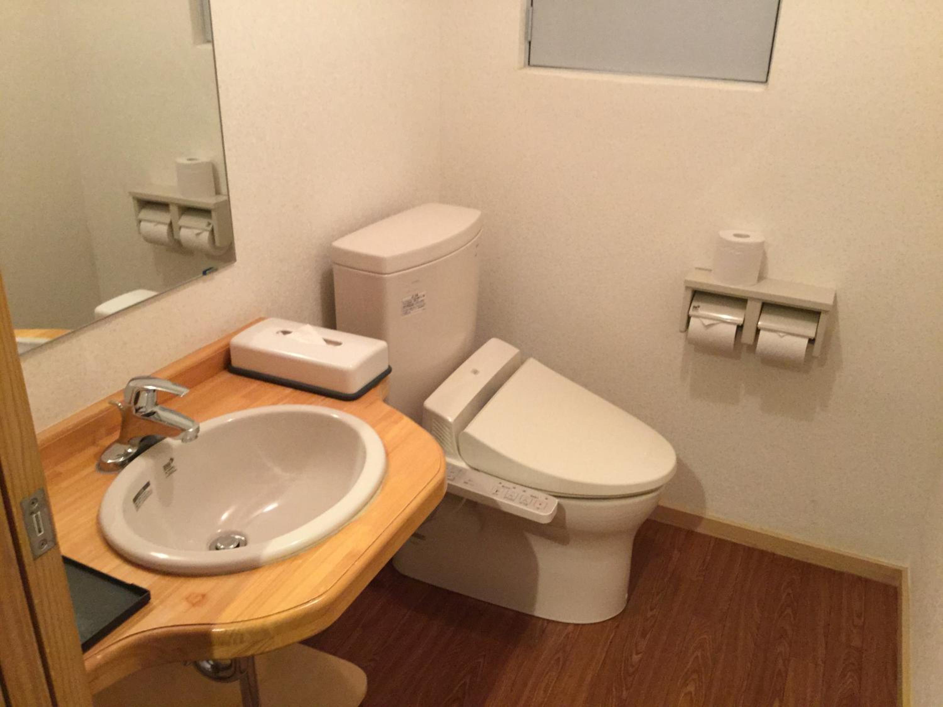 Japanese-Style Twin Room with Shared Bathroom photo 2