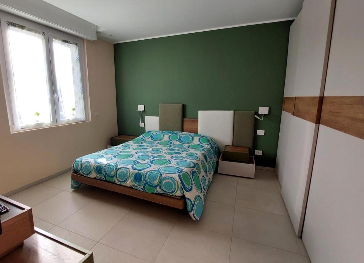 Three-Bedroom Apartment photo 1