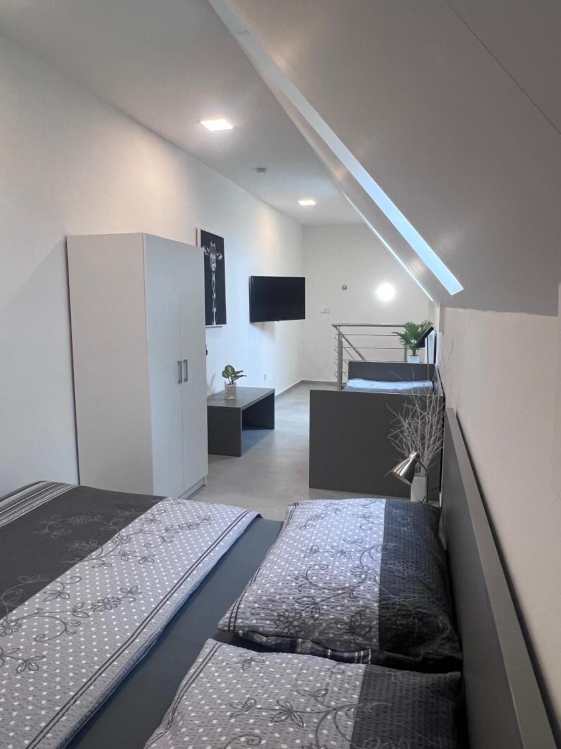 Two-Bedroom Apartment - Photo 6