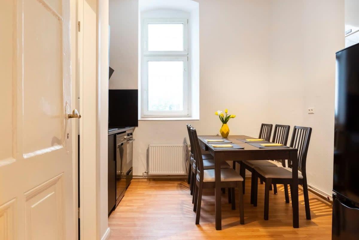 Apartment photo 3