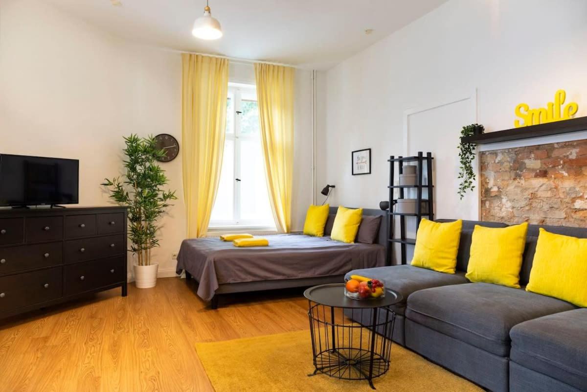 Apartment photo 2