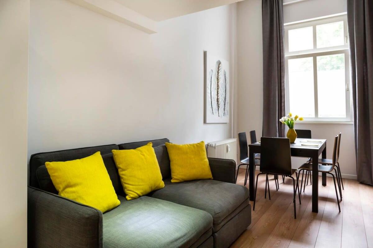 Apartment photo 3
