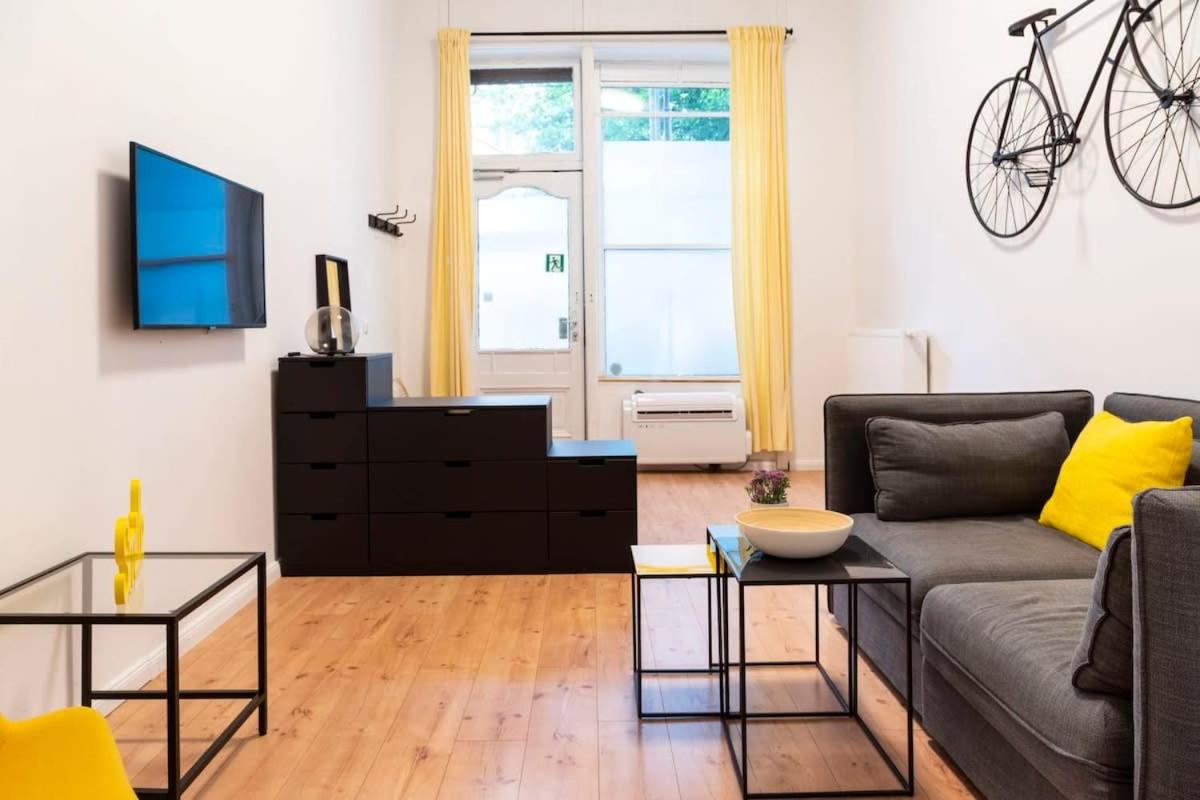 Apartment photo 1