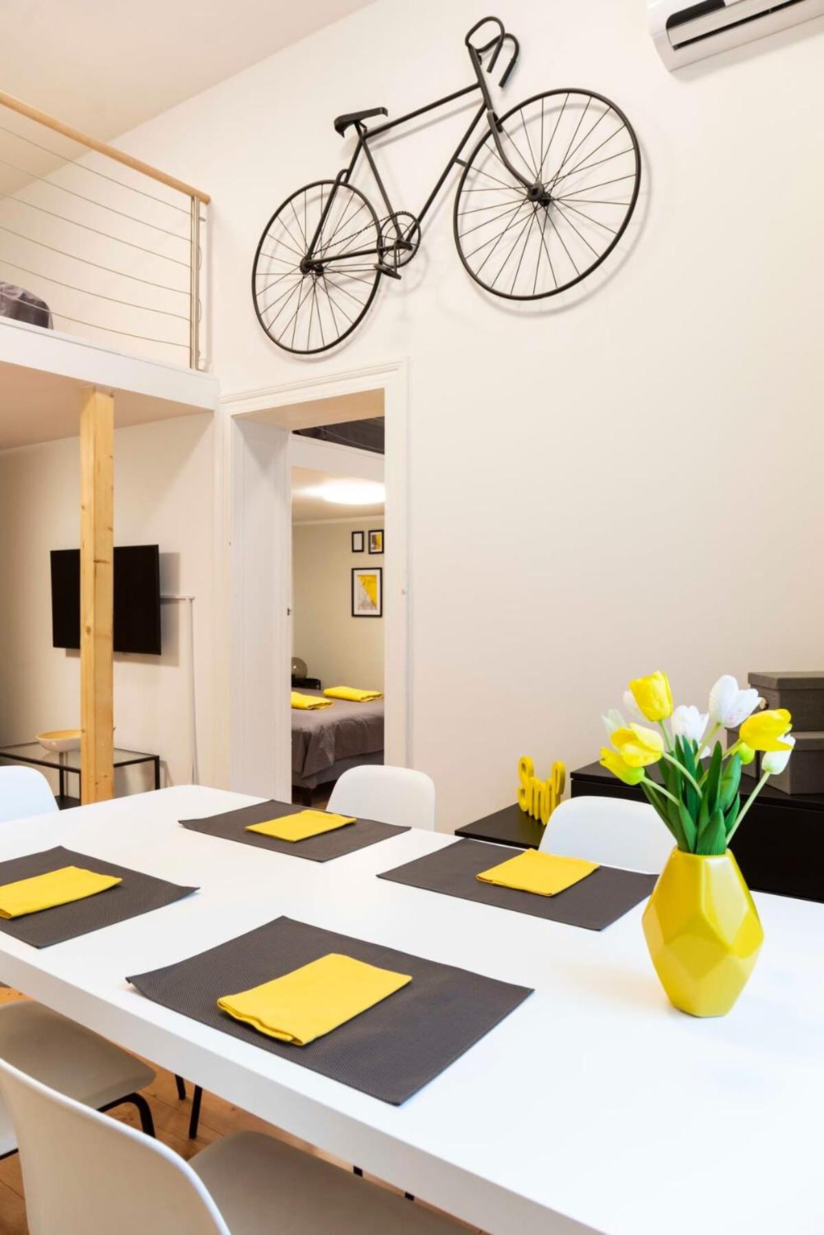 Apartment photo 2