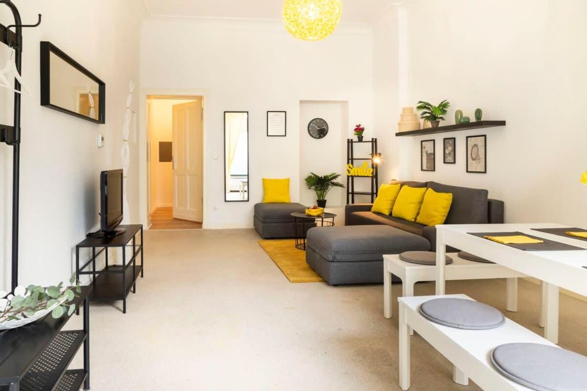 Apartment photo 3