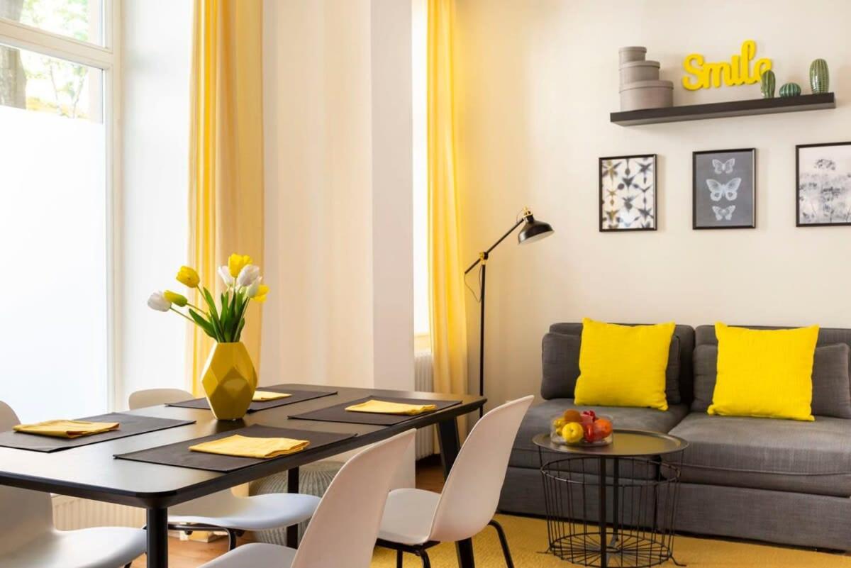 Apartment photo 2