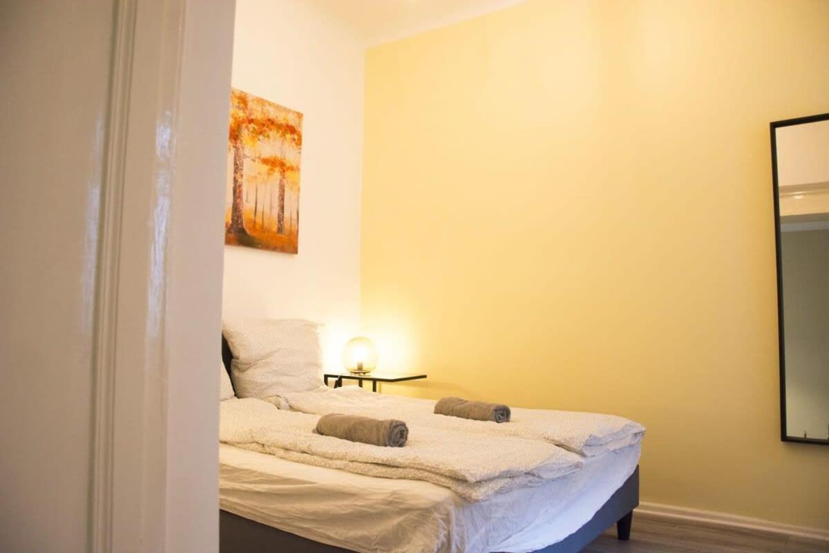 Apartment photo 2