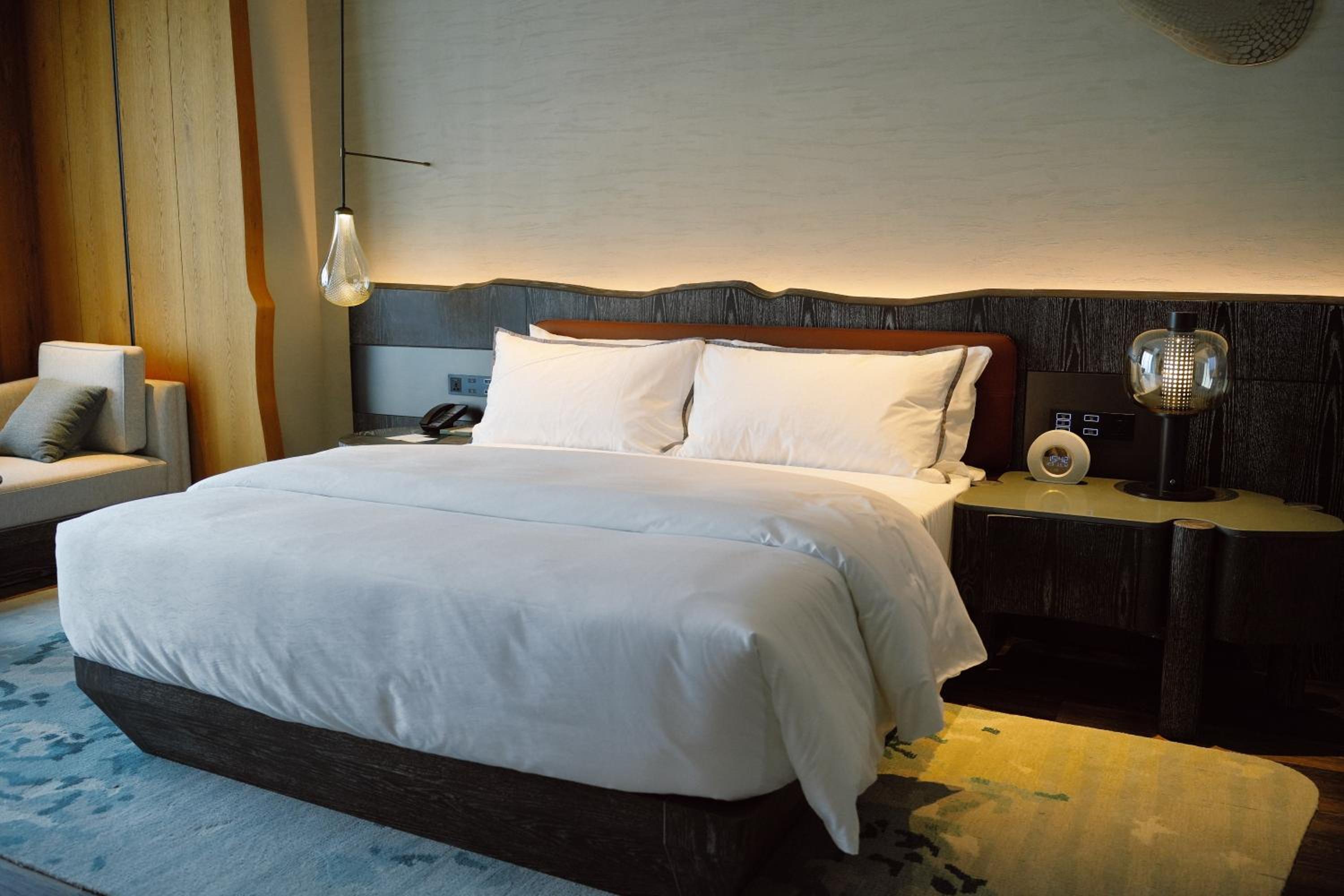 Premium King Room with Ocean View