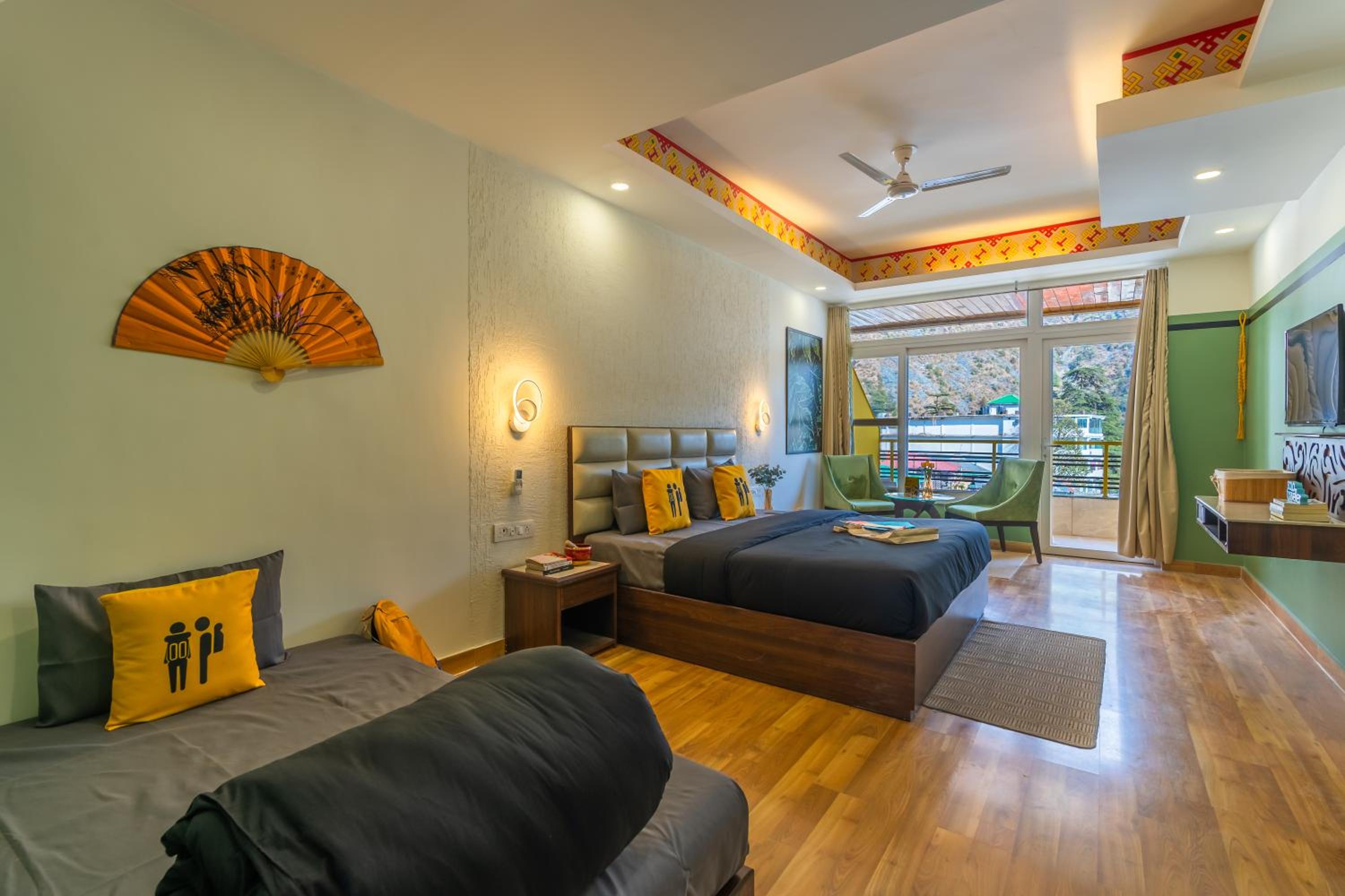 Superior Double Room with Balcony and Mountain View photo 1