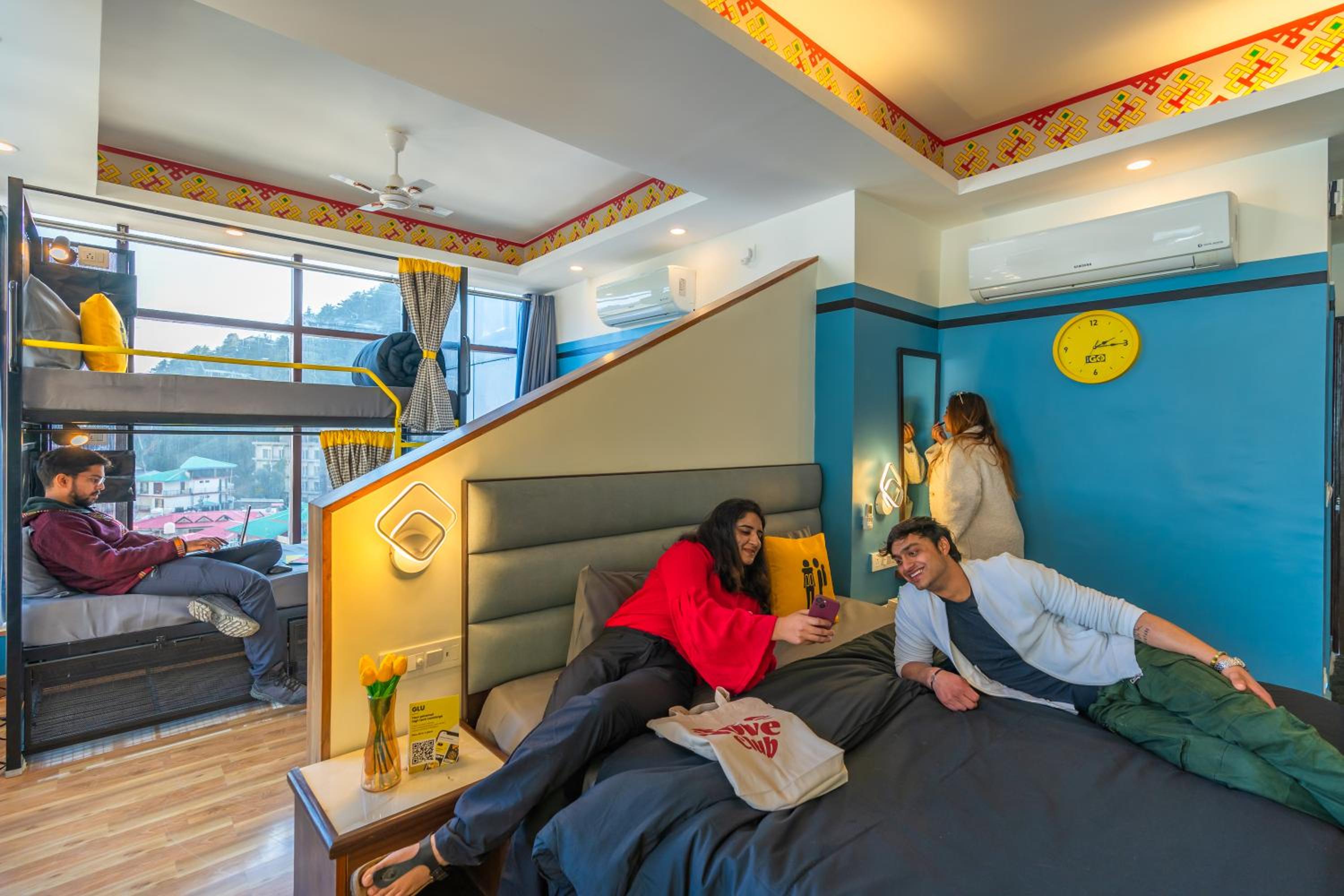 Standard Quadruple Room with Balcony and Mountain View photo 3